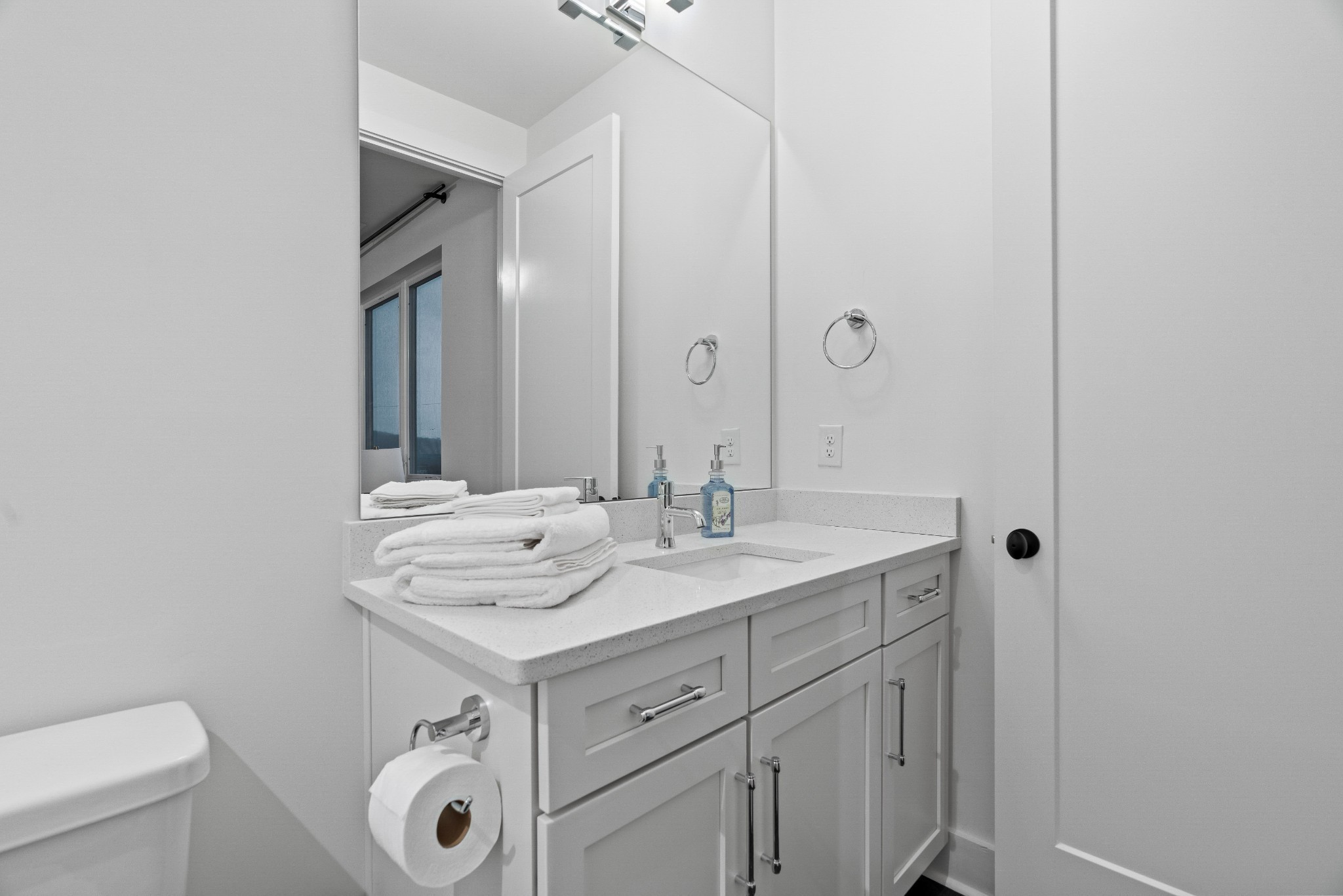 910 Youngs Ln Unit: 3