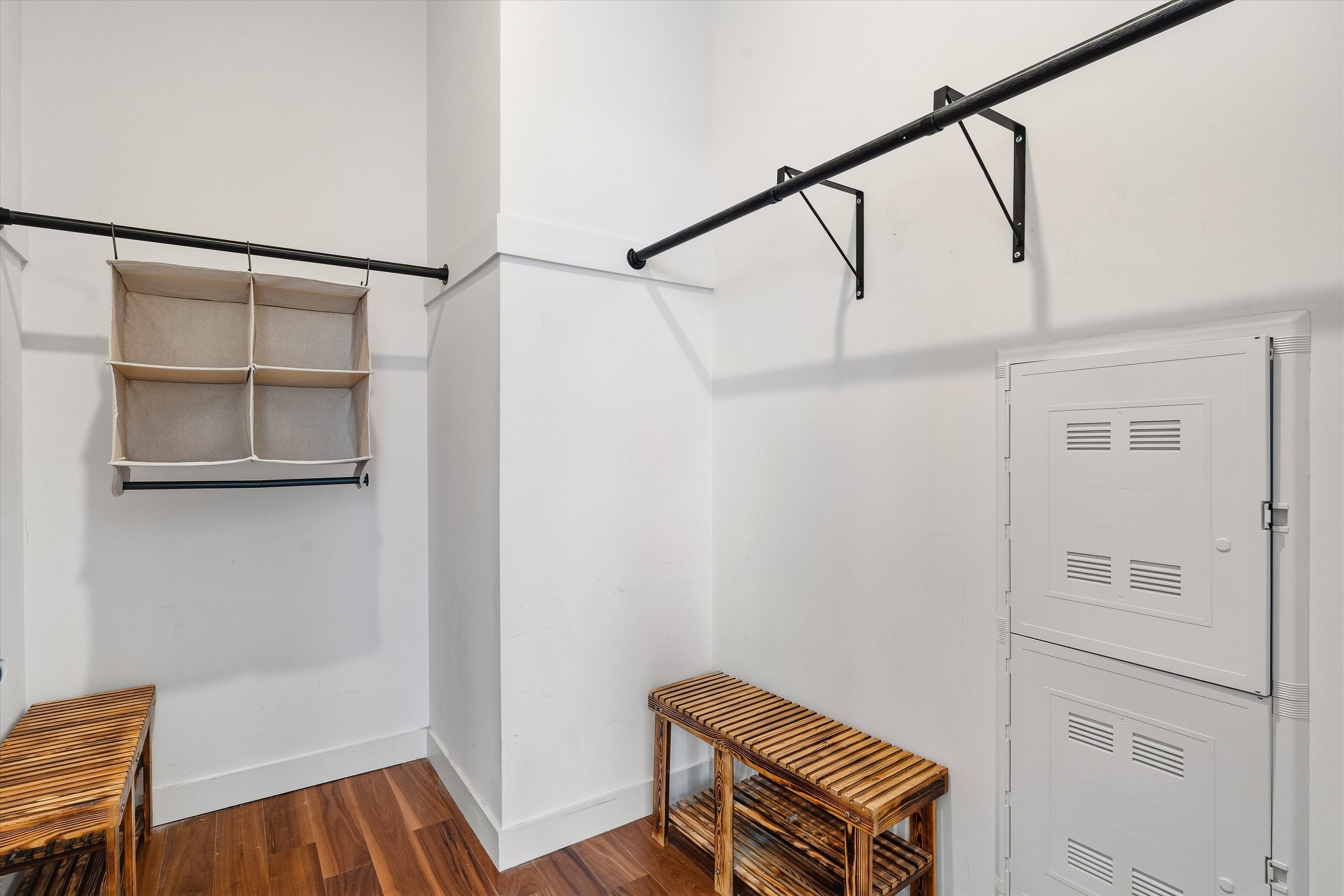 160 2nd Ave, S Unit: 1504