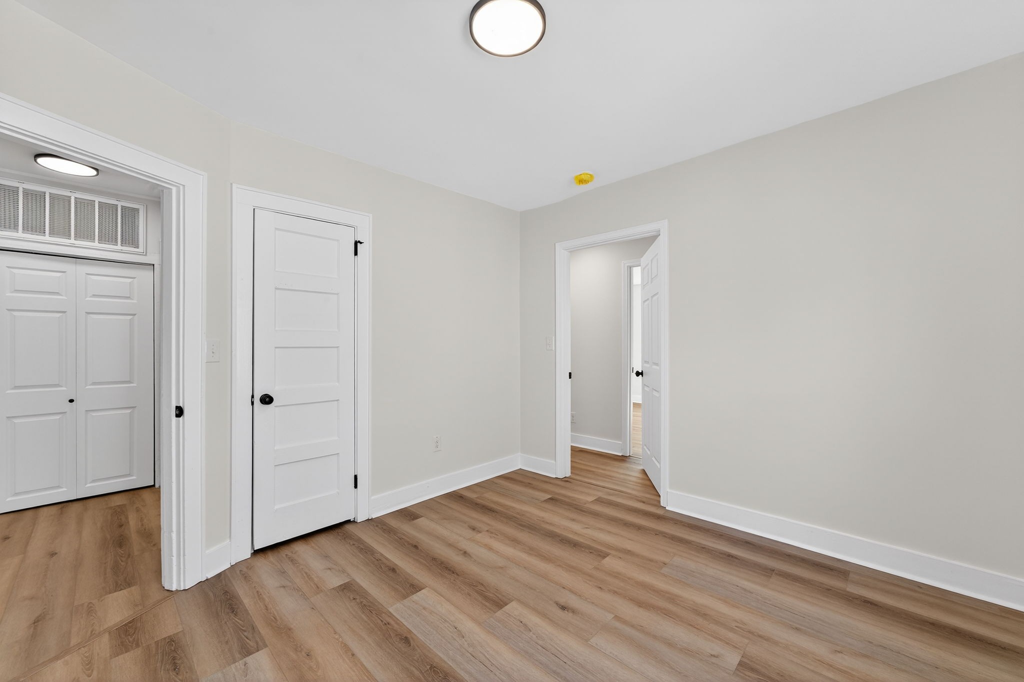 237 Mockingbird Dr