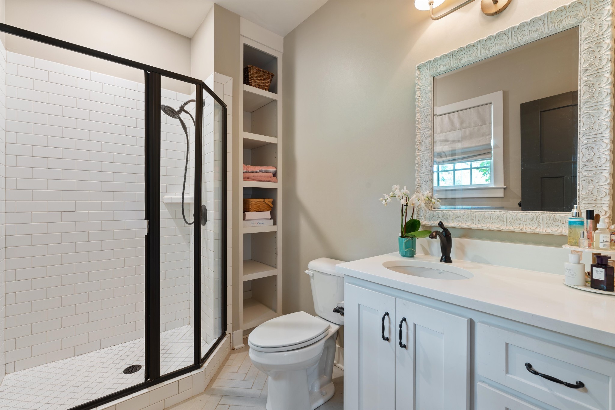 1135D Center Point Rd