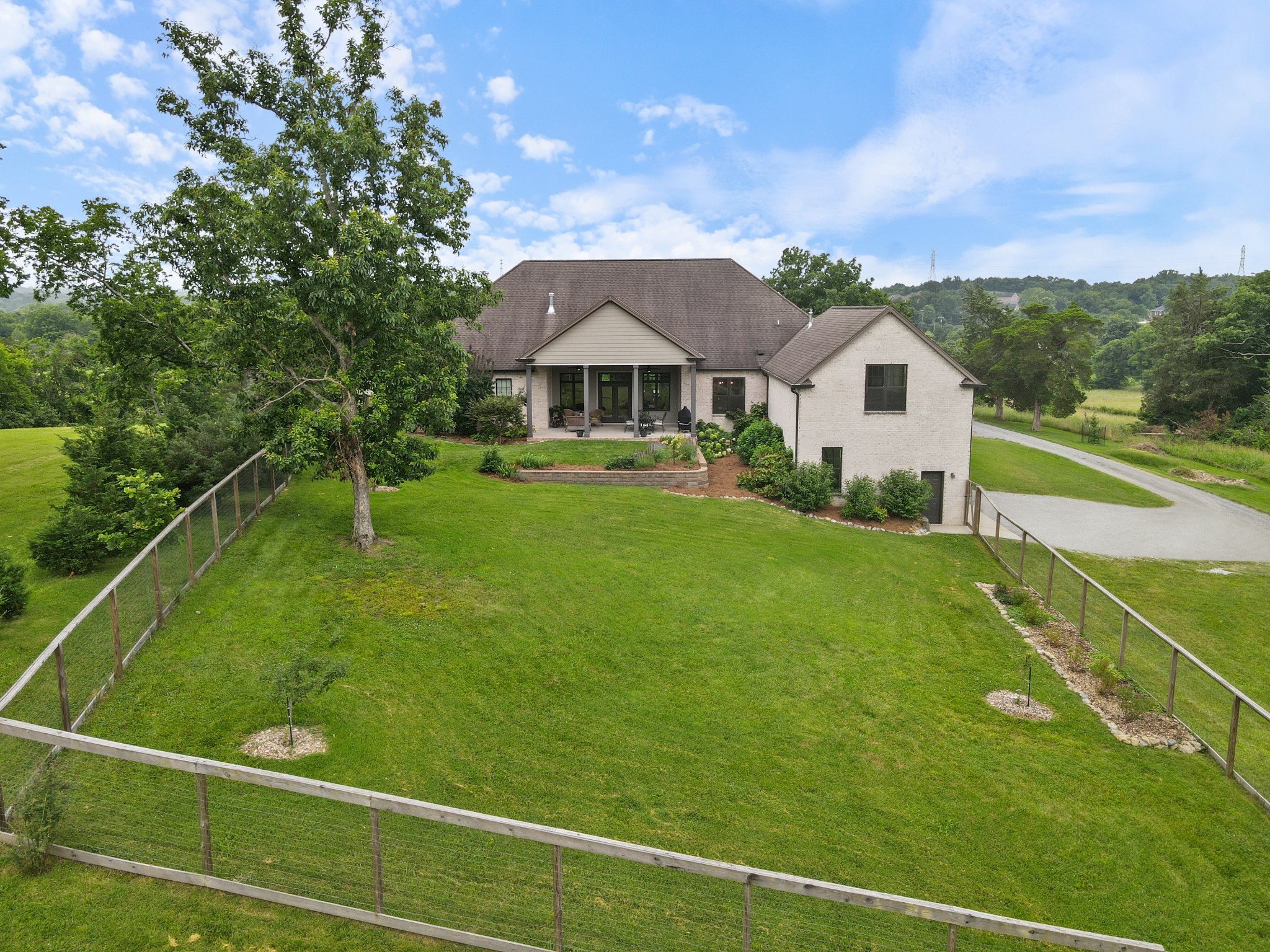 1135D Center Point Rd