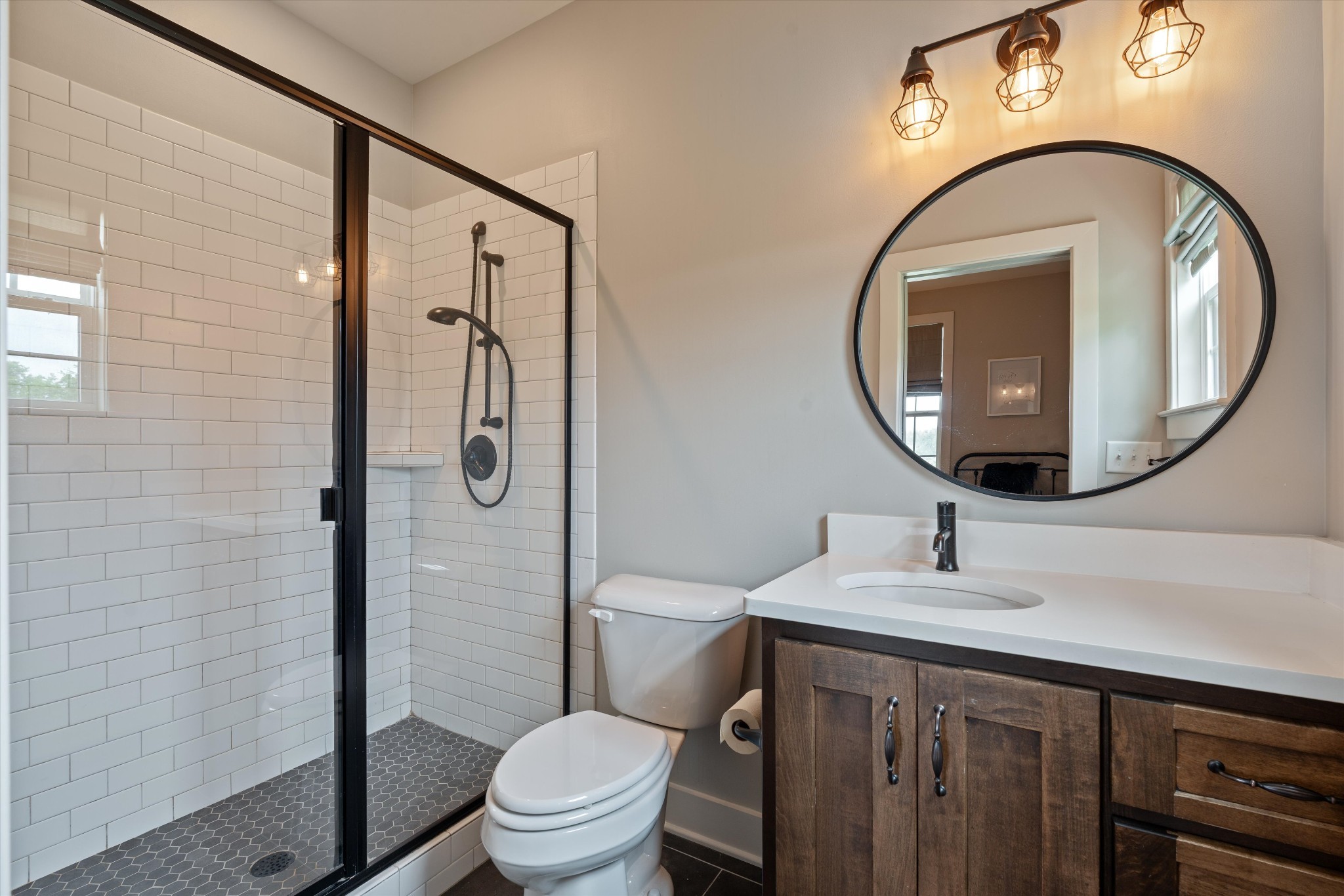 1135D Center Point Rd