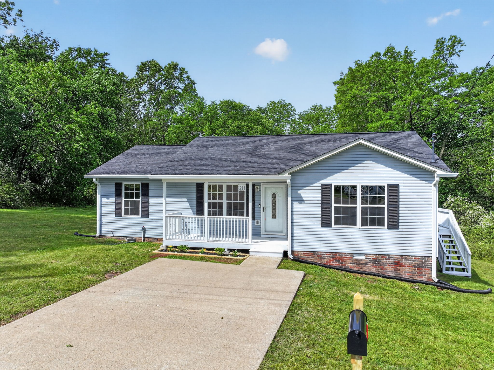 211 St Catherine Ct