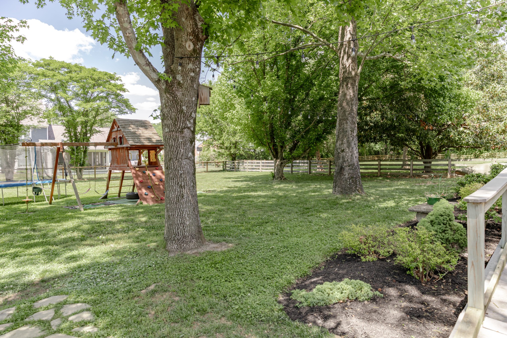 2509 Hillsboro Rd
