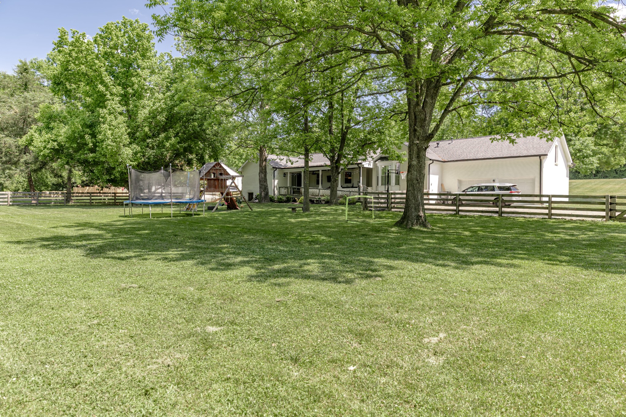 2509 Hillsboro Rd