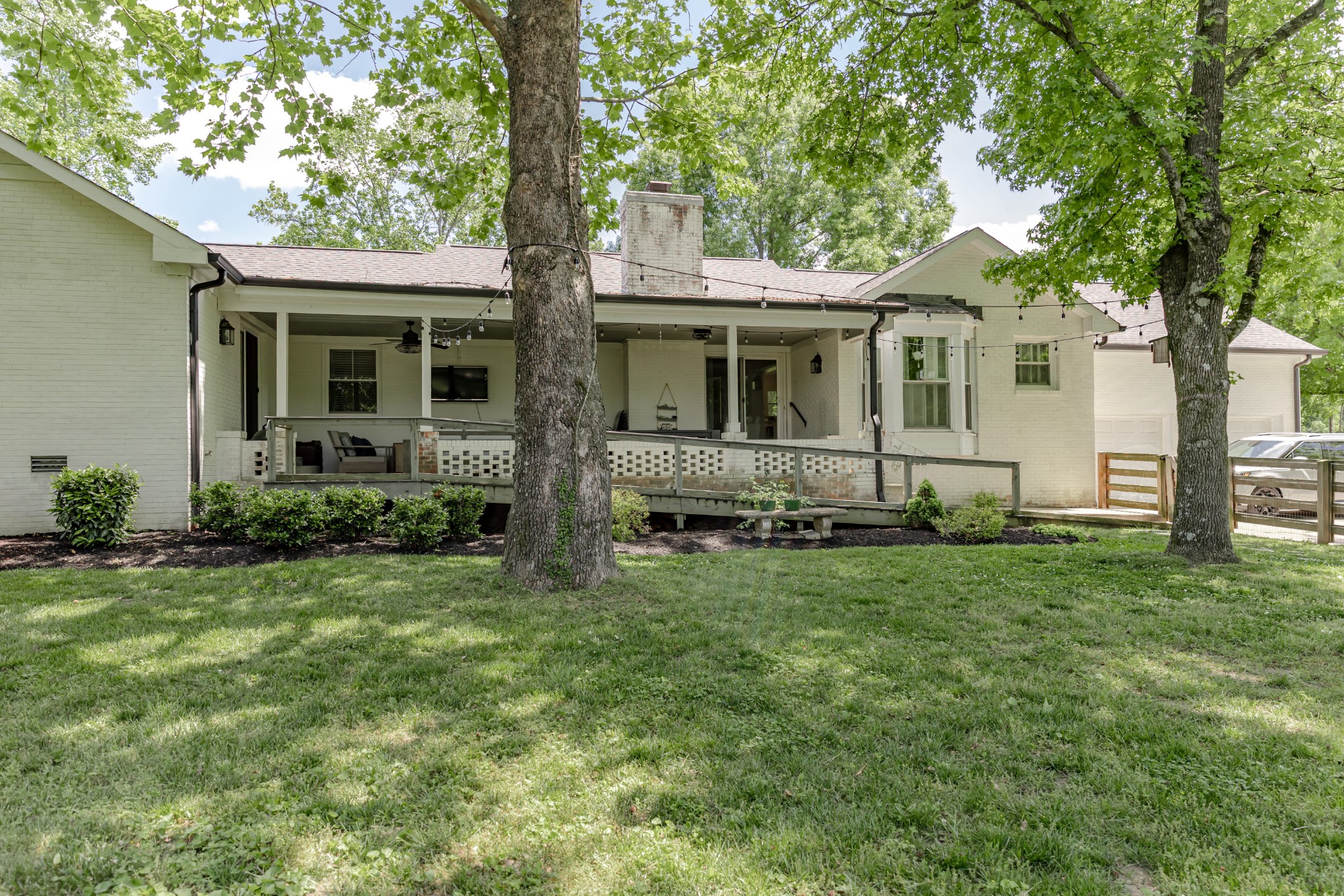 2509 Hillsboro Rd