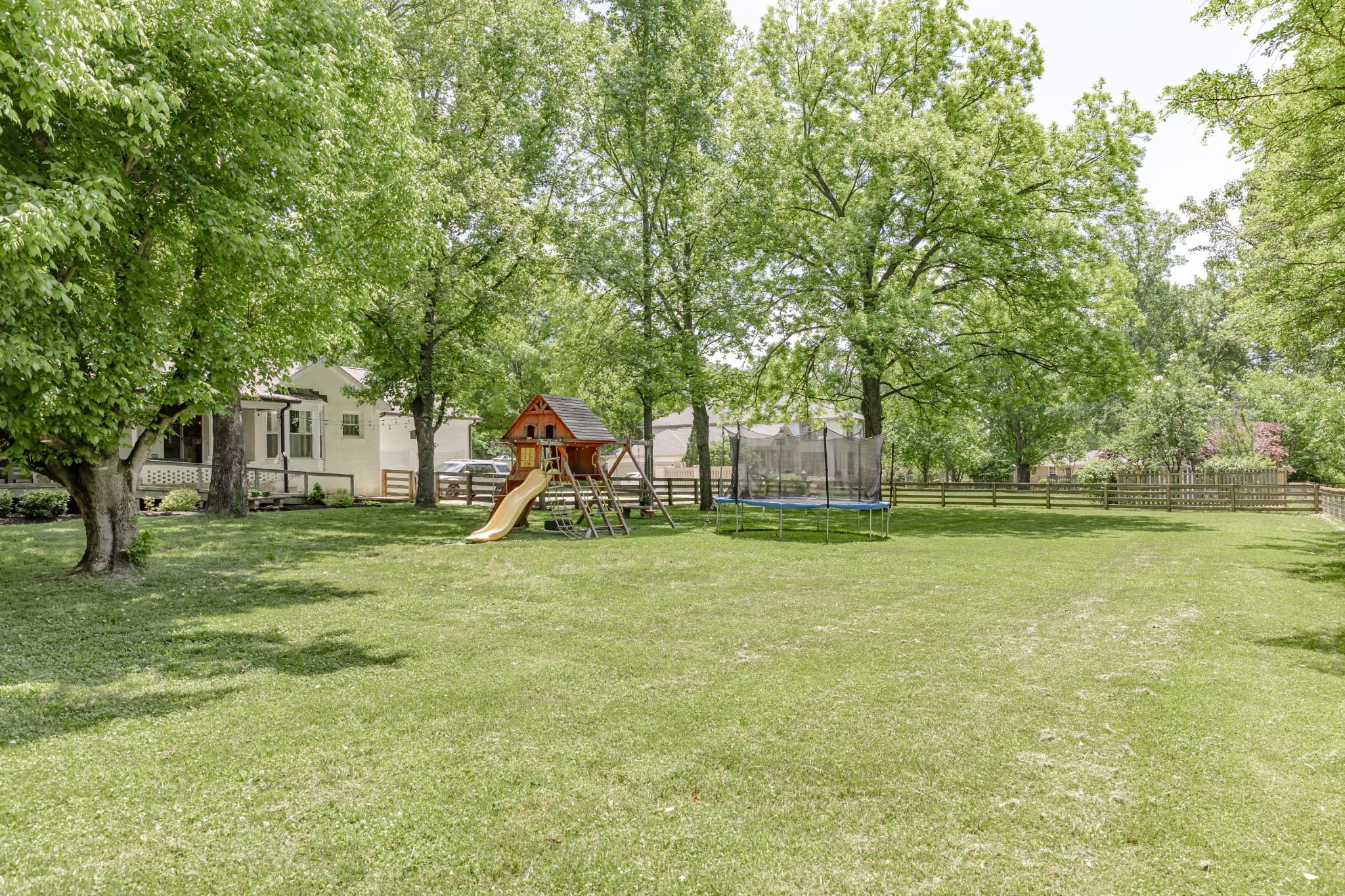 2509 Hillsboro Rd