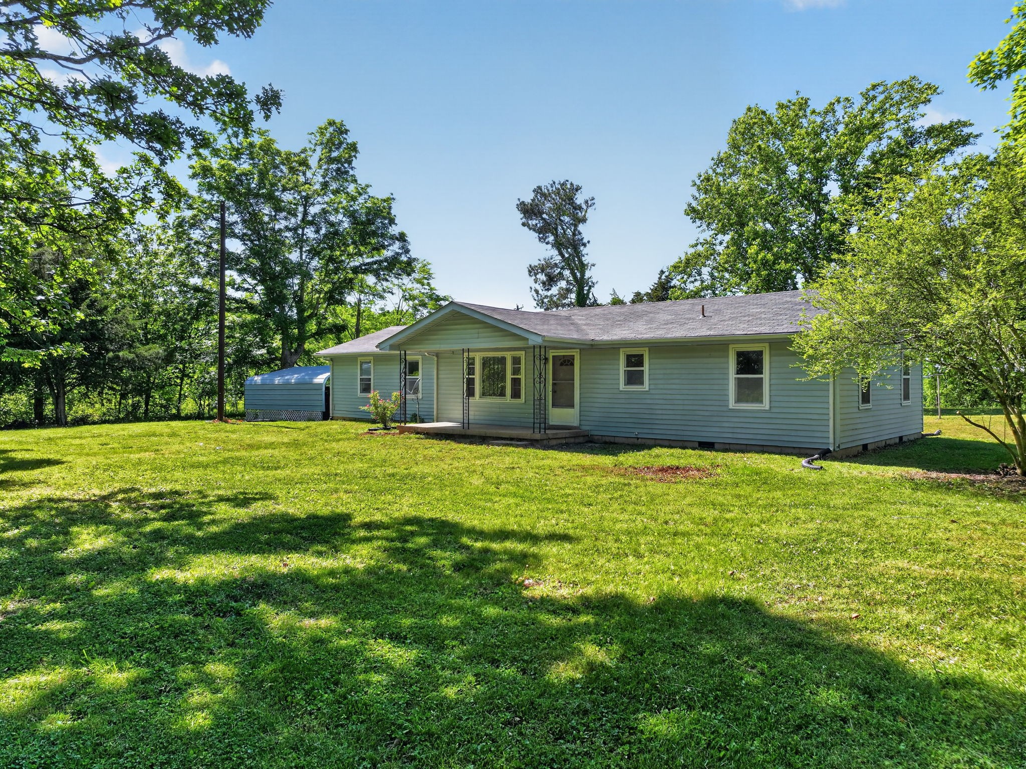 5979 Highway 100