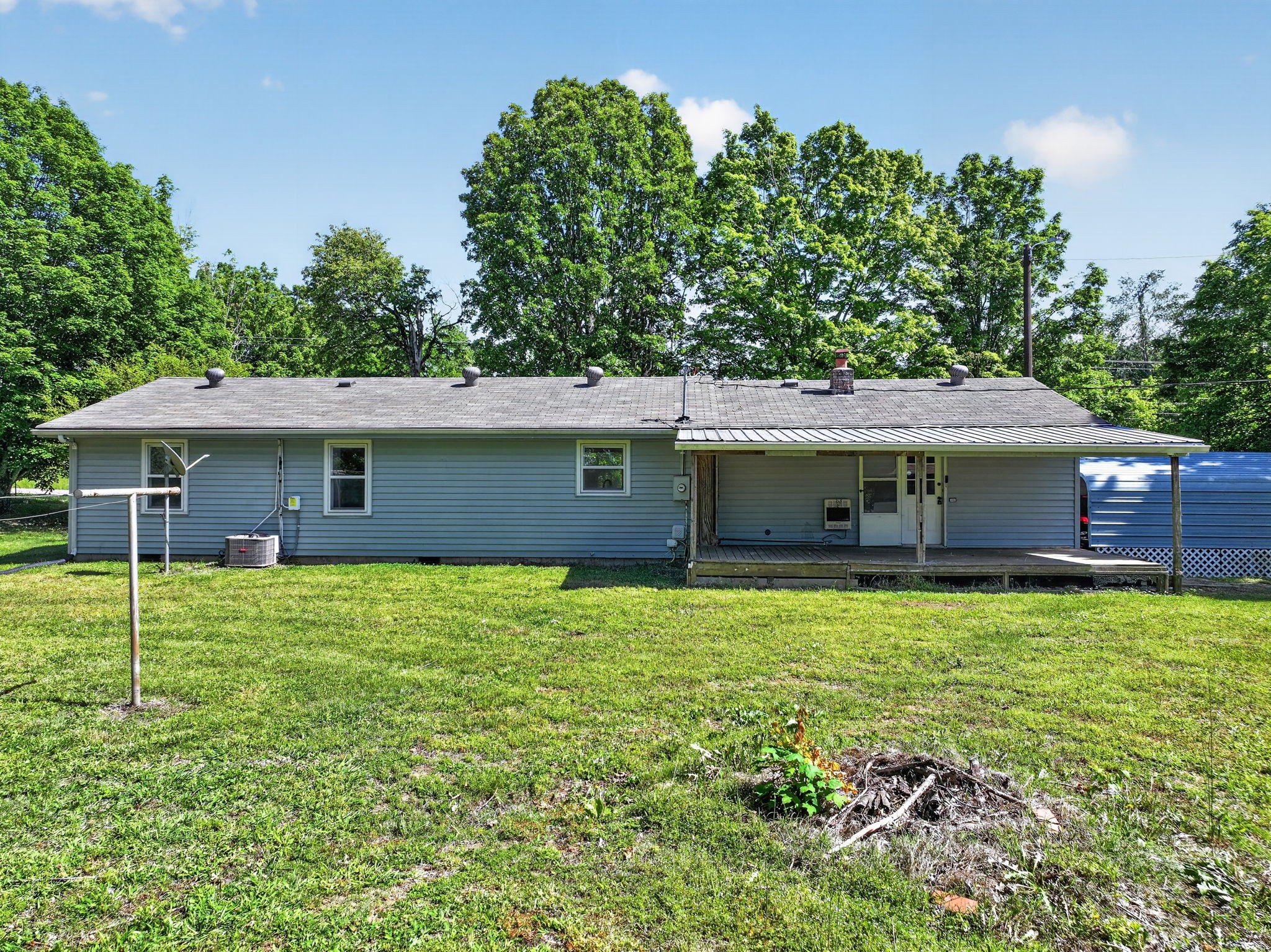 5979 Highway 100