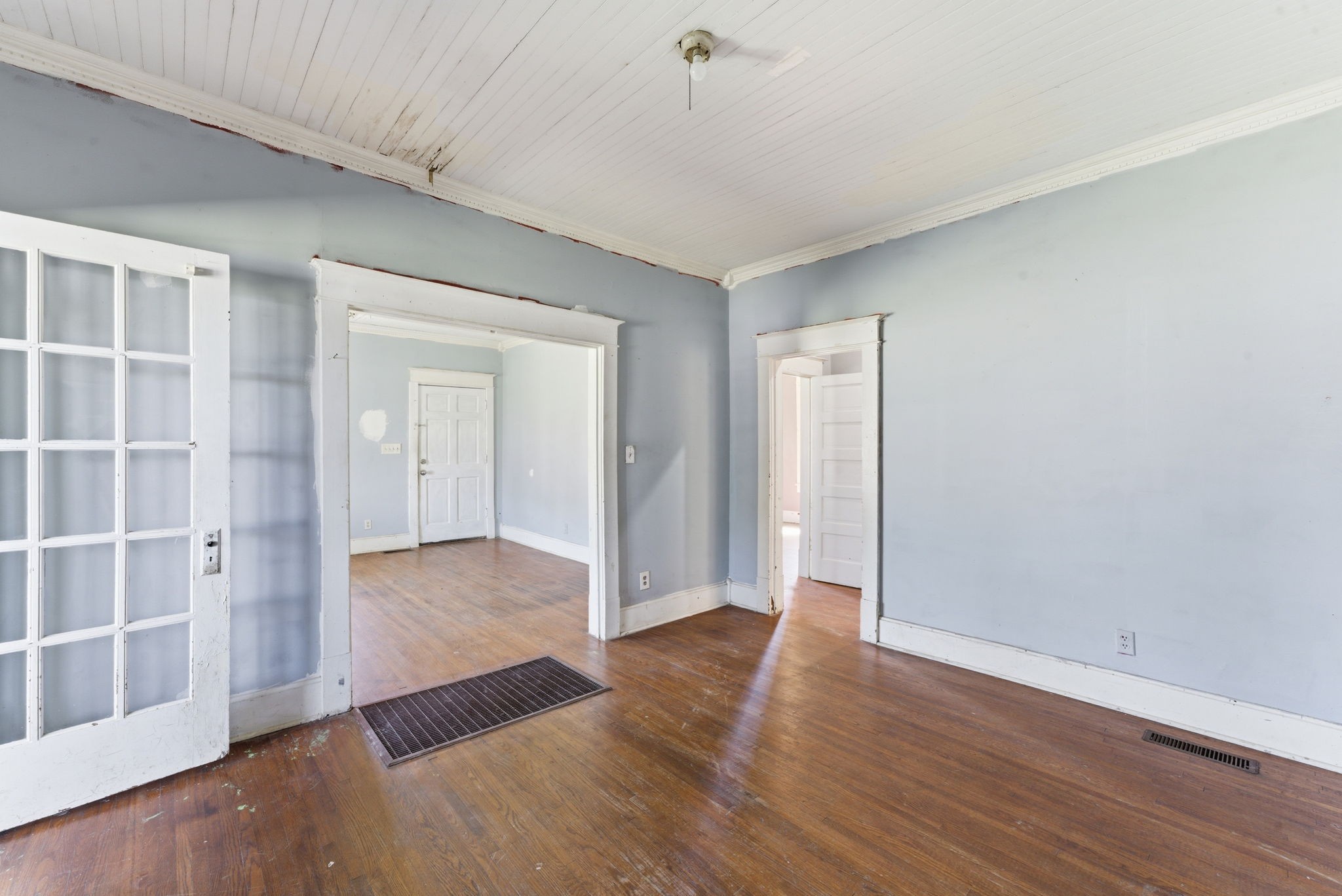 323 Kennedy St
