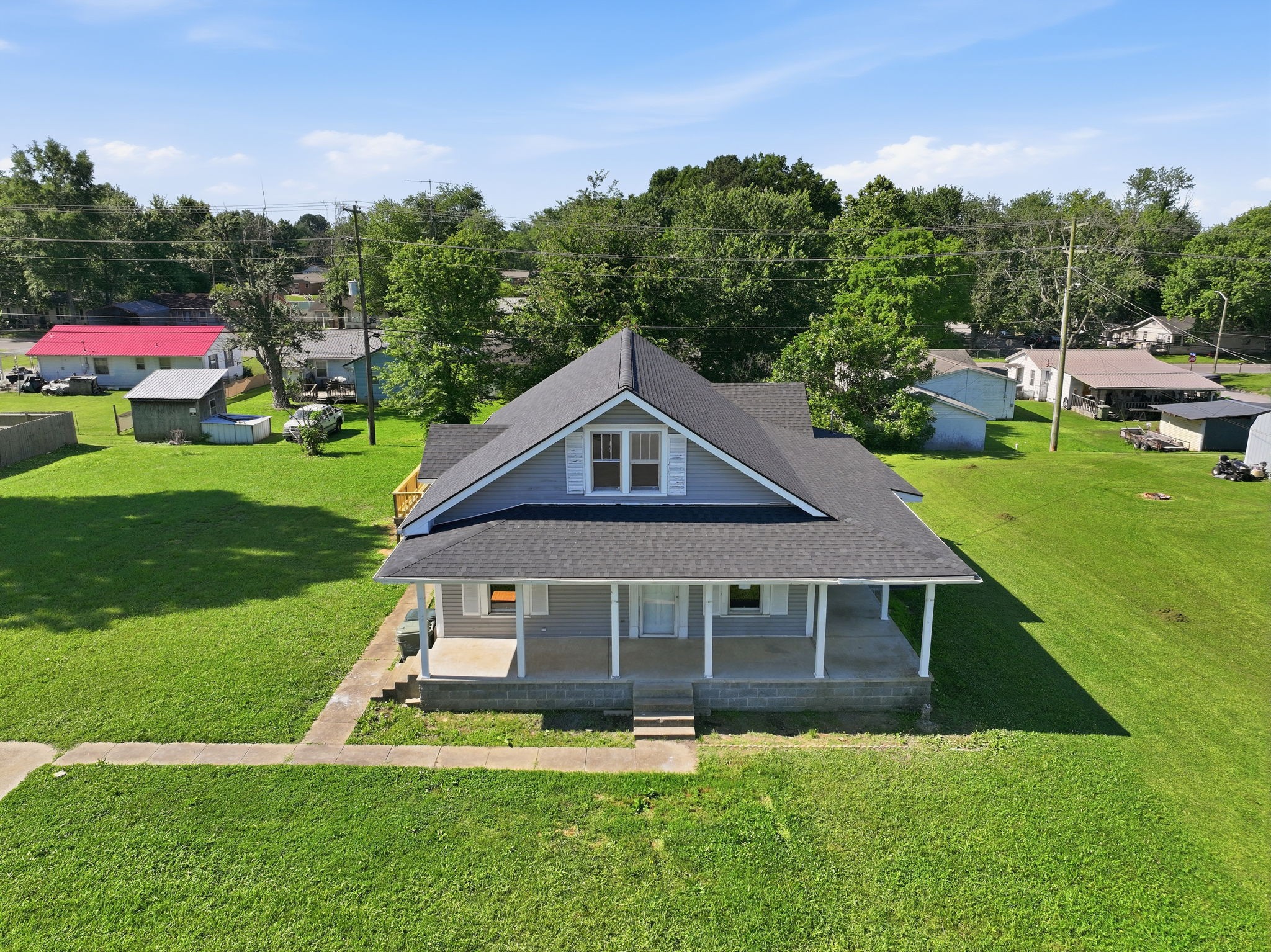 323 Kennedy St