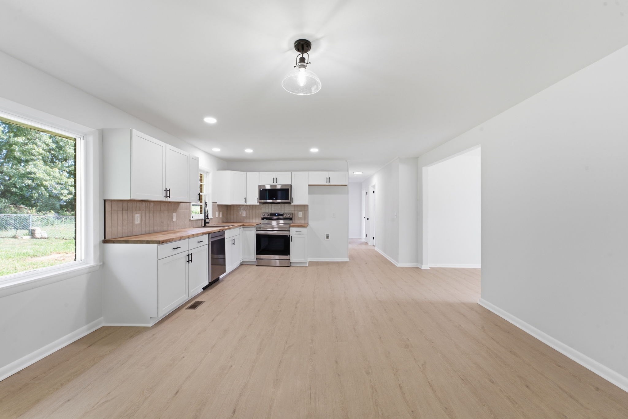 4311 Highway 43, N