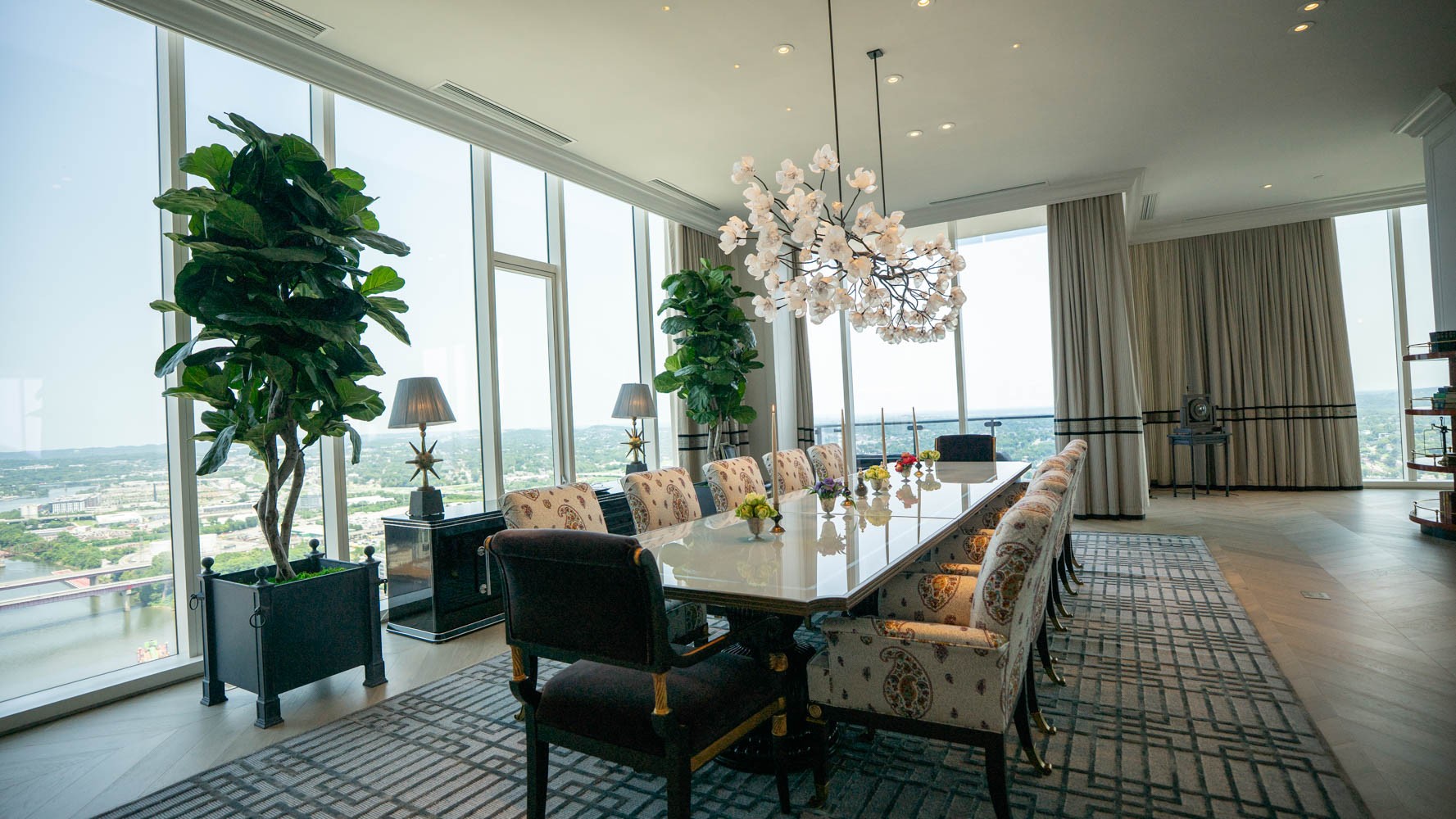 160 2nd Ave, S Unit: 3802