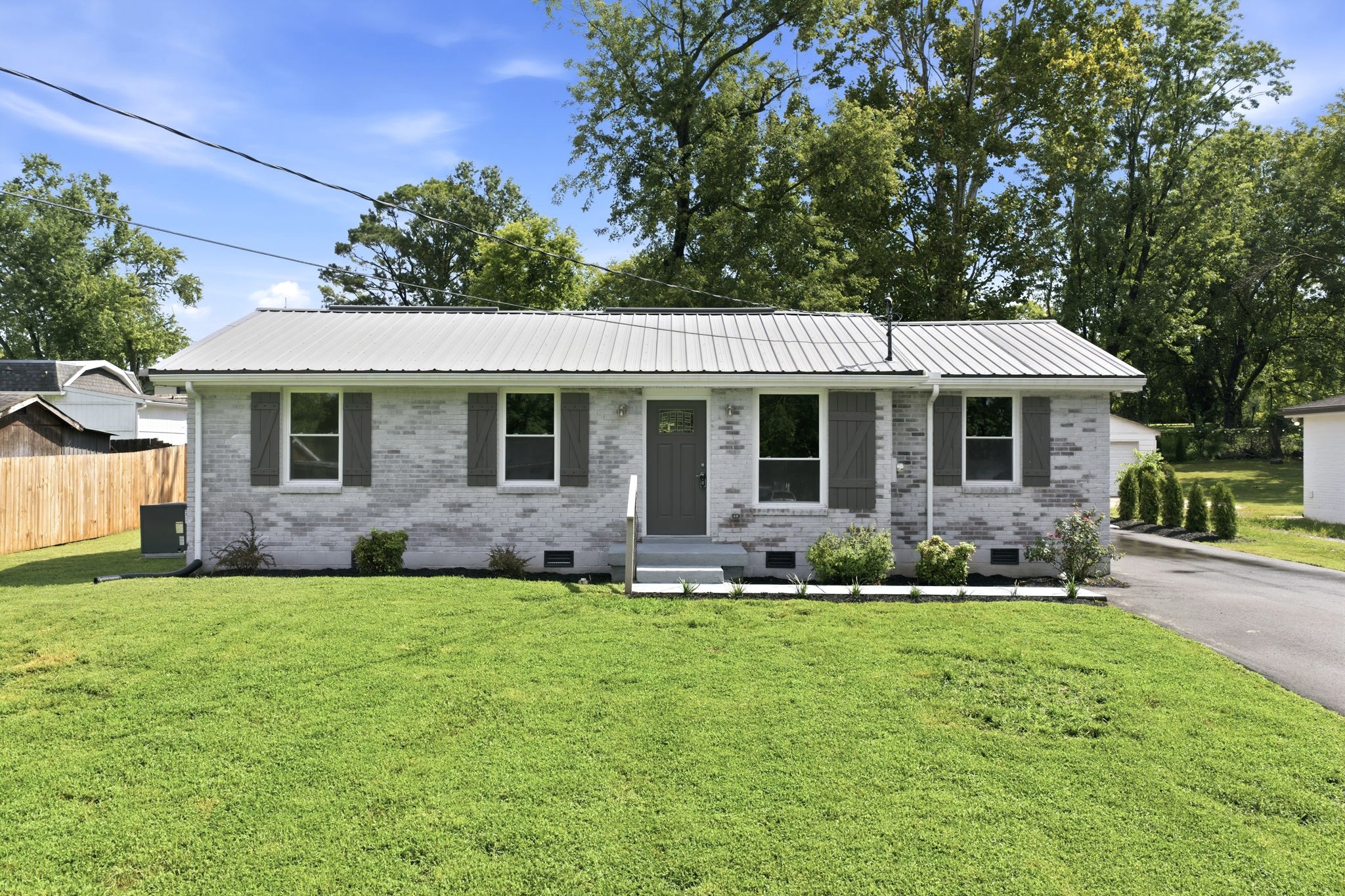 1005 Bettie Dr
