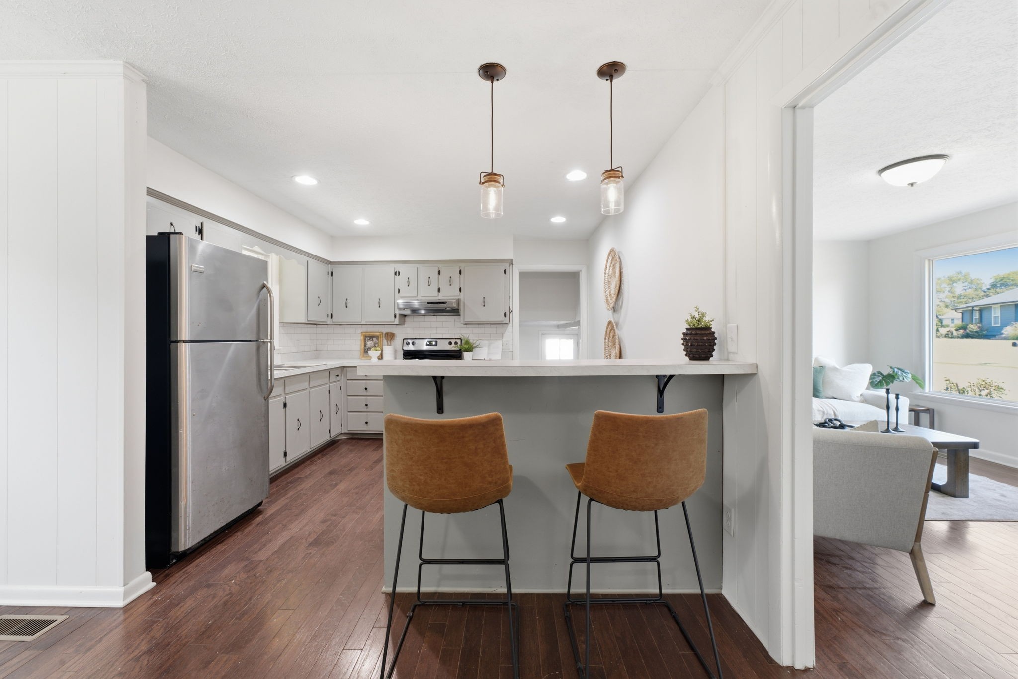 102 Peartree Dr