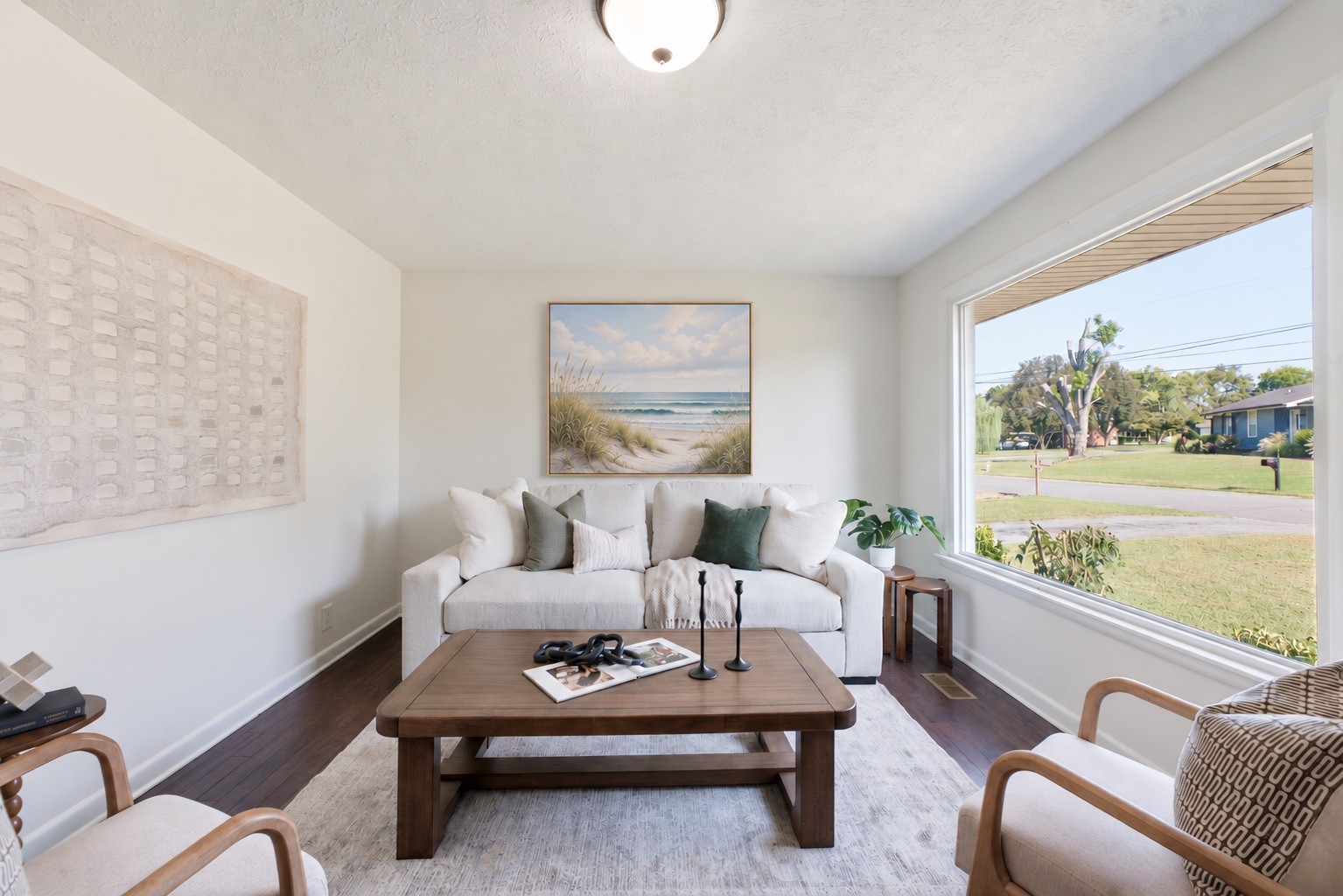 102 Peartree Dr