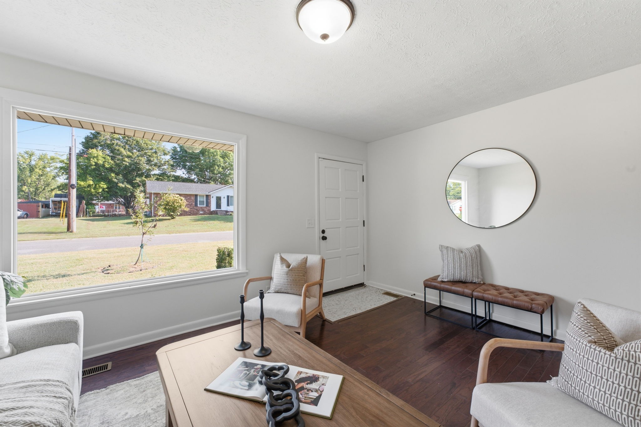 102 Peartree Dr