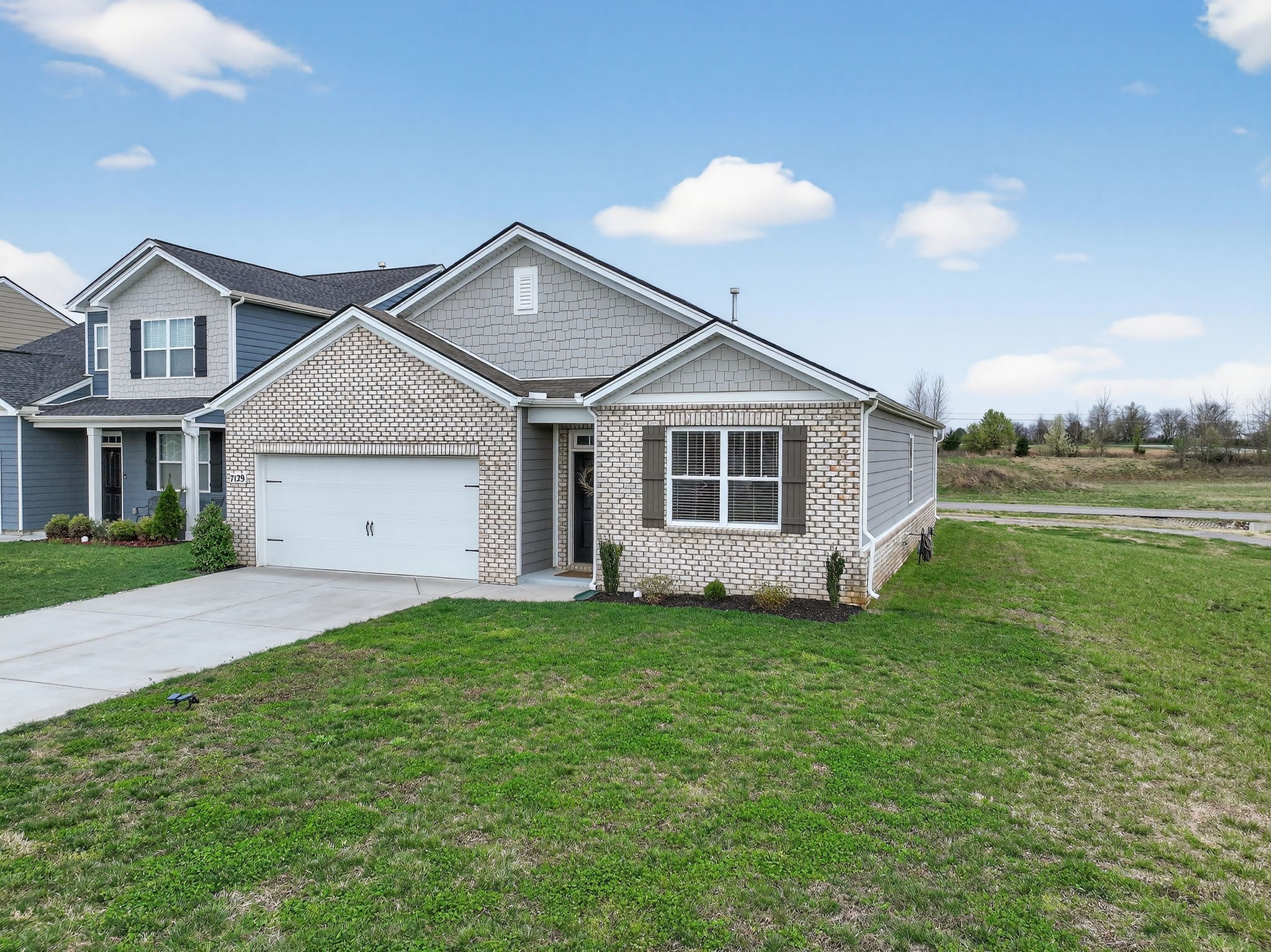 7129 Sunny Parks Dr