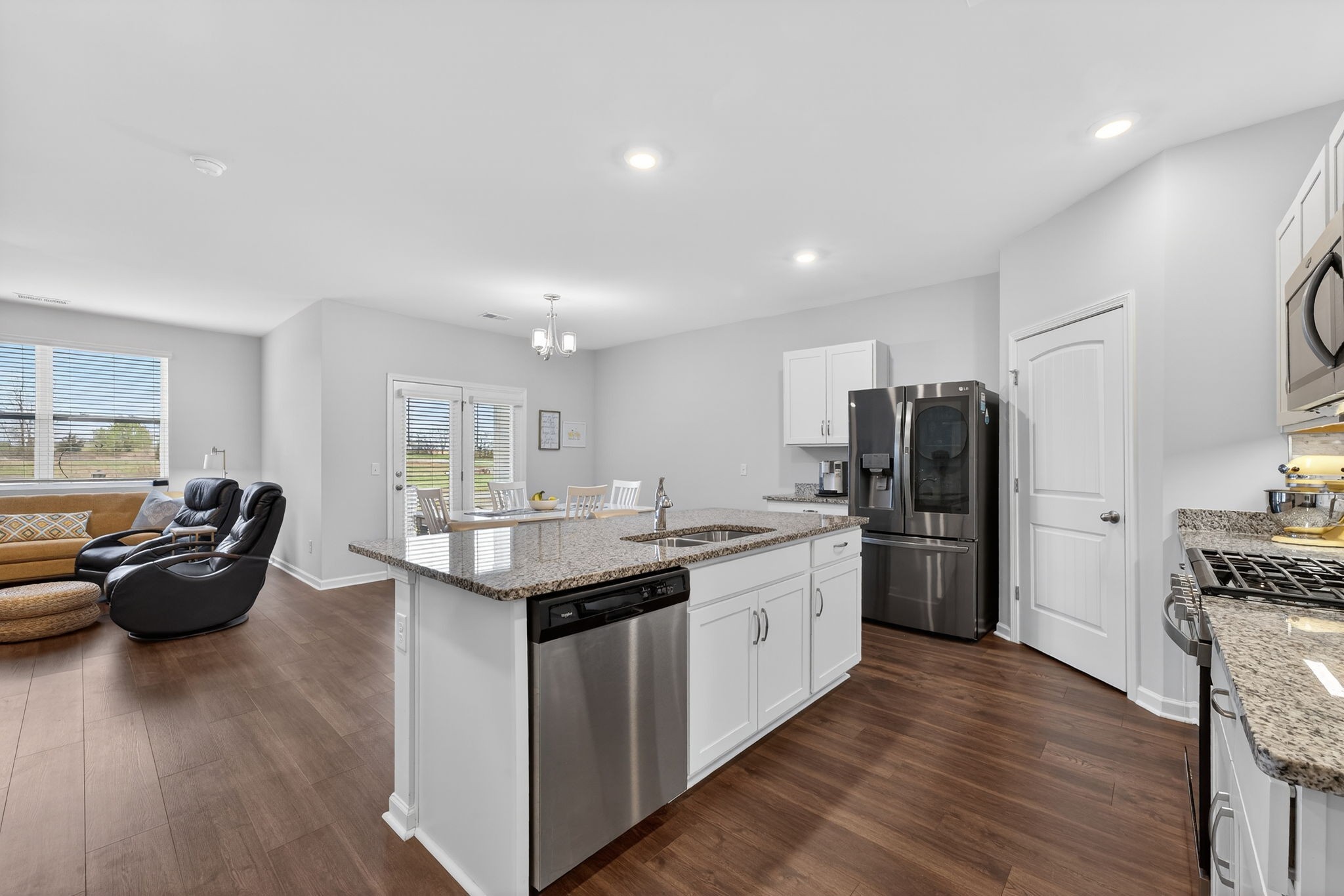 7129 Sunny Parks Dr