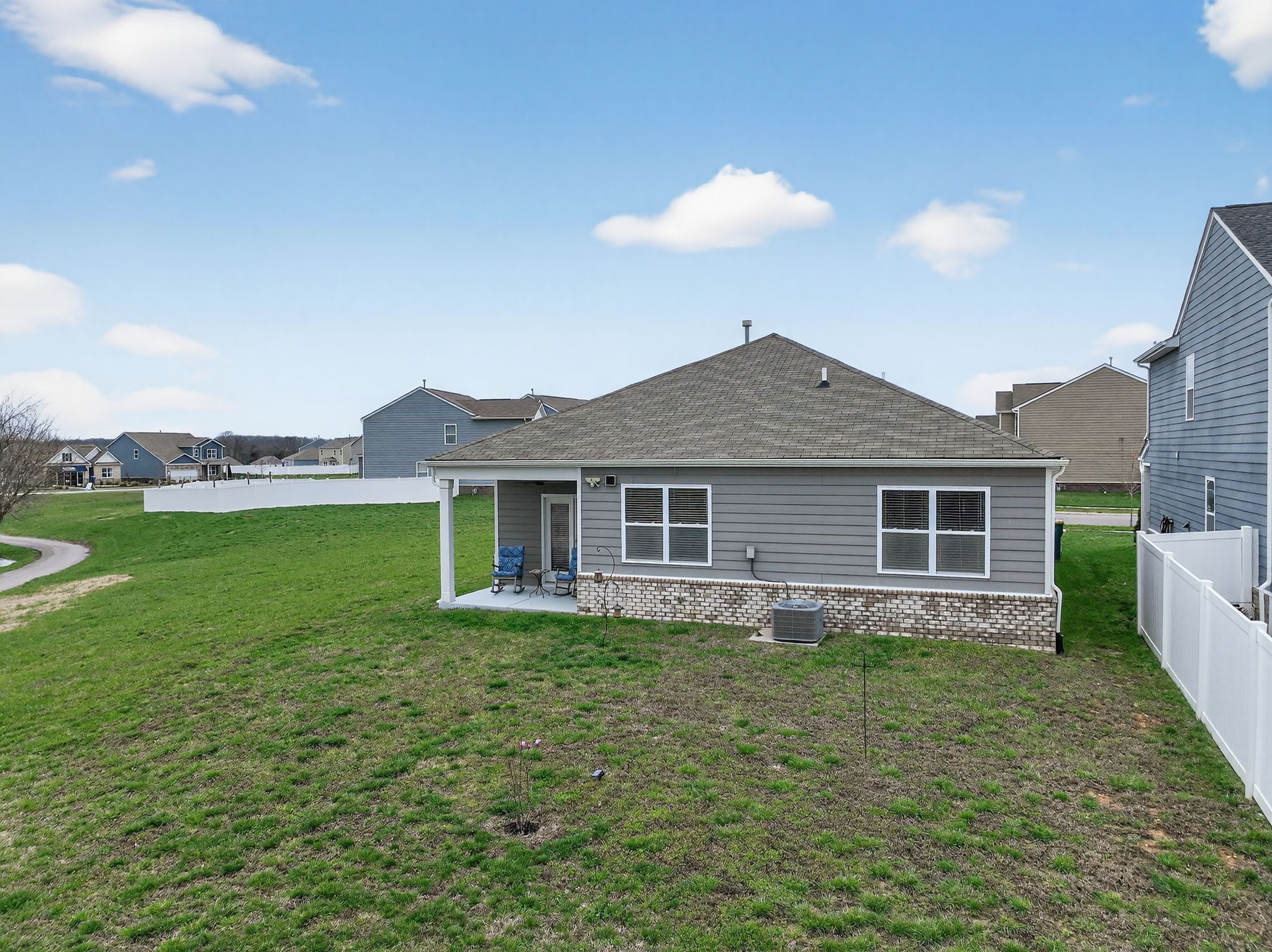 7129 Sunny Parks Dr