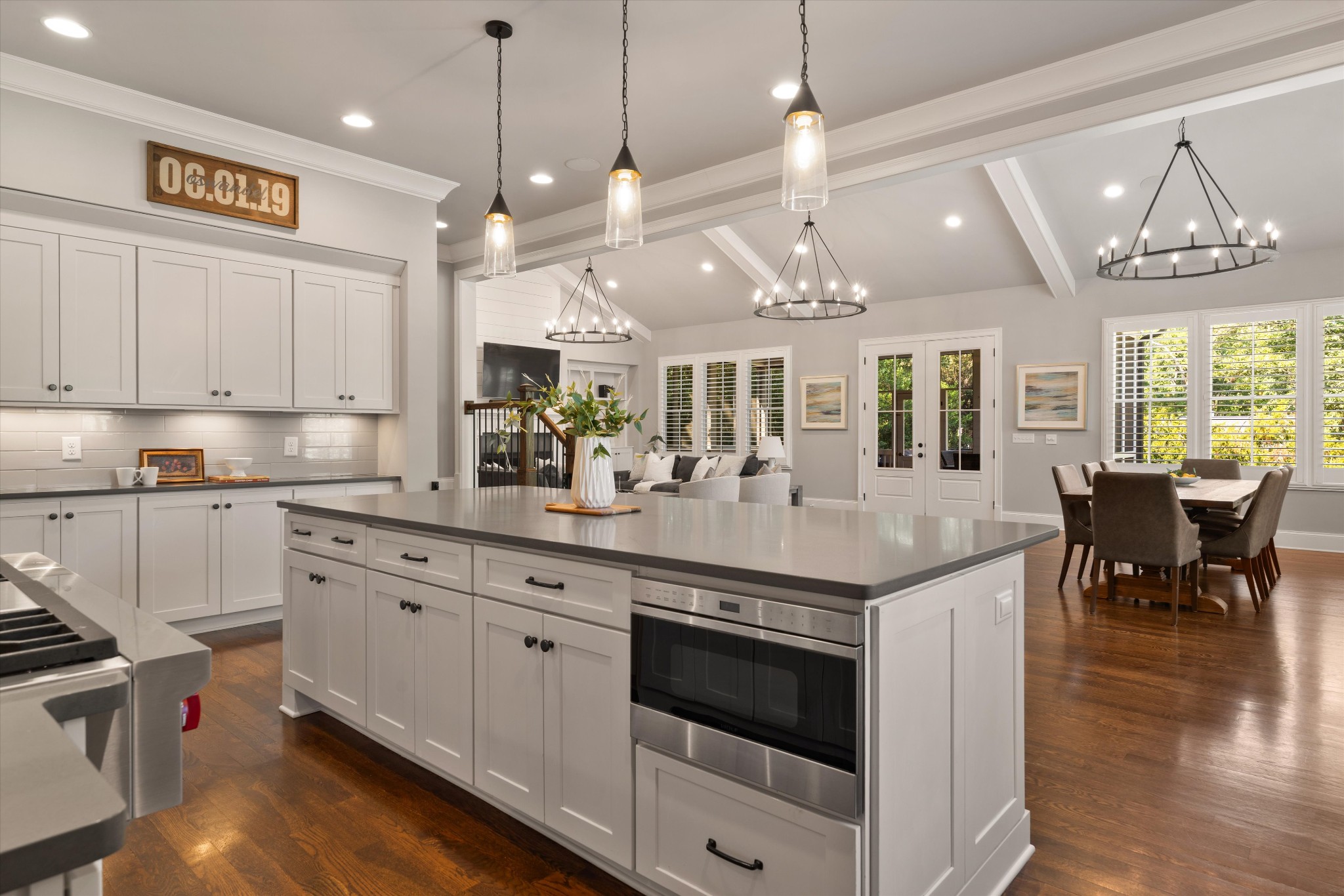 4007 Outer Dr