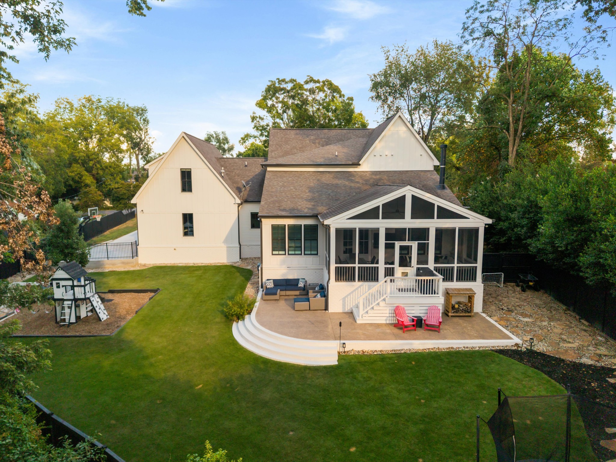 4007 Outer Dr