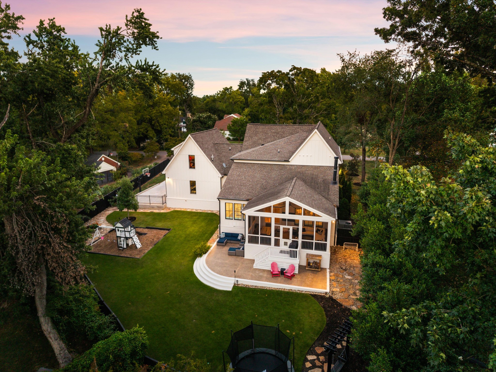 4007 Outer Dr