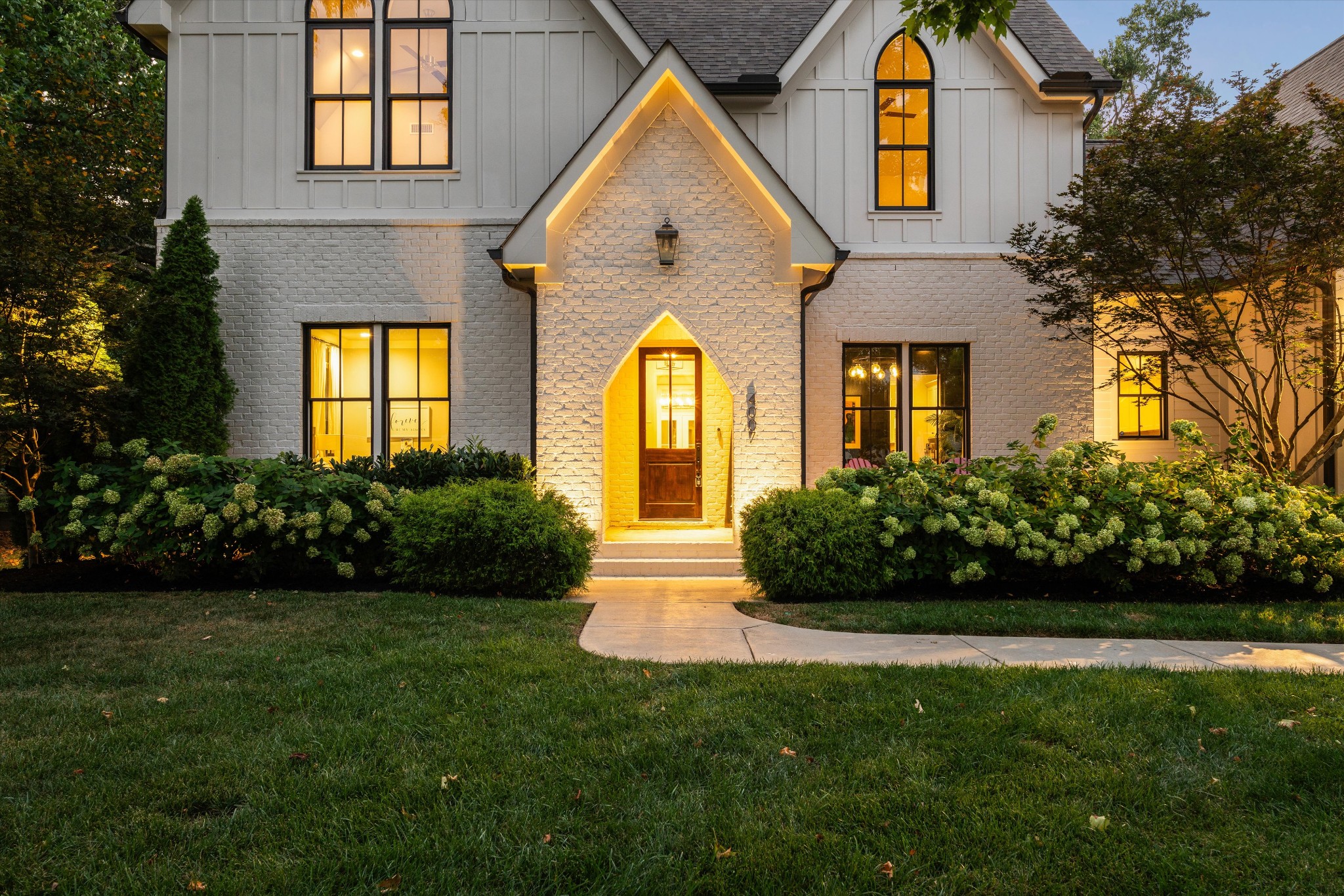 4007 Outer Dr