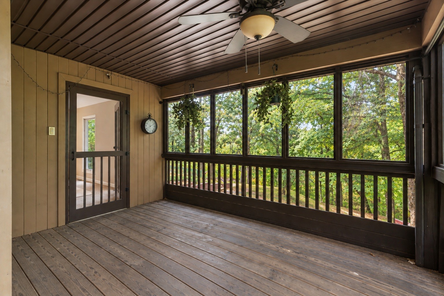 114 Forrest Valley Ct