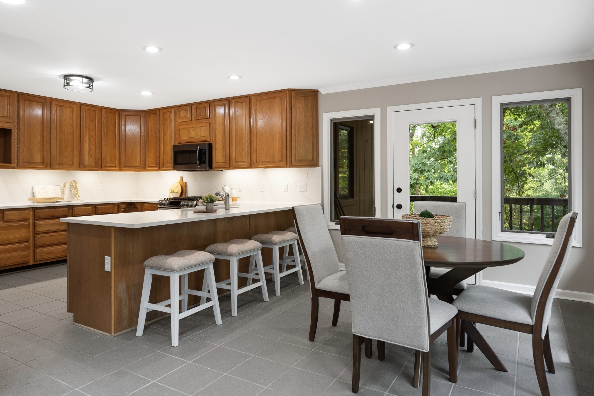114 Forrest Valley Ct