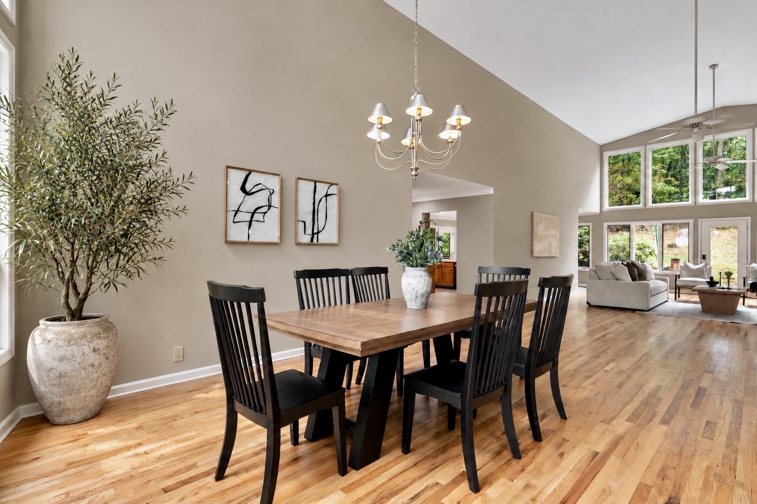 114 Forrest Valley Ct