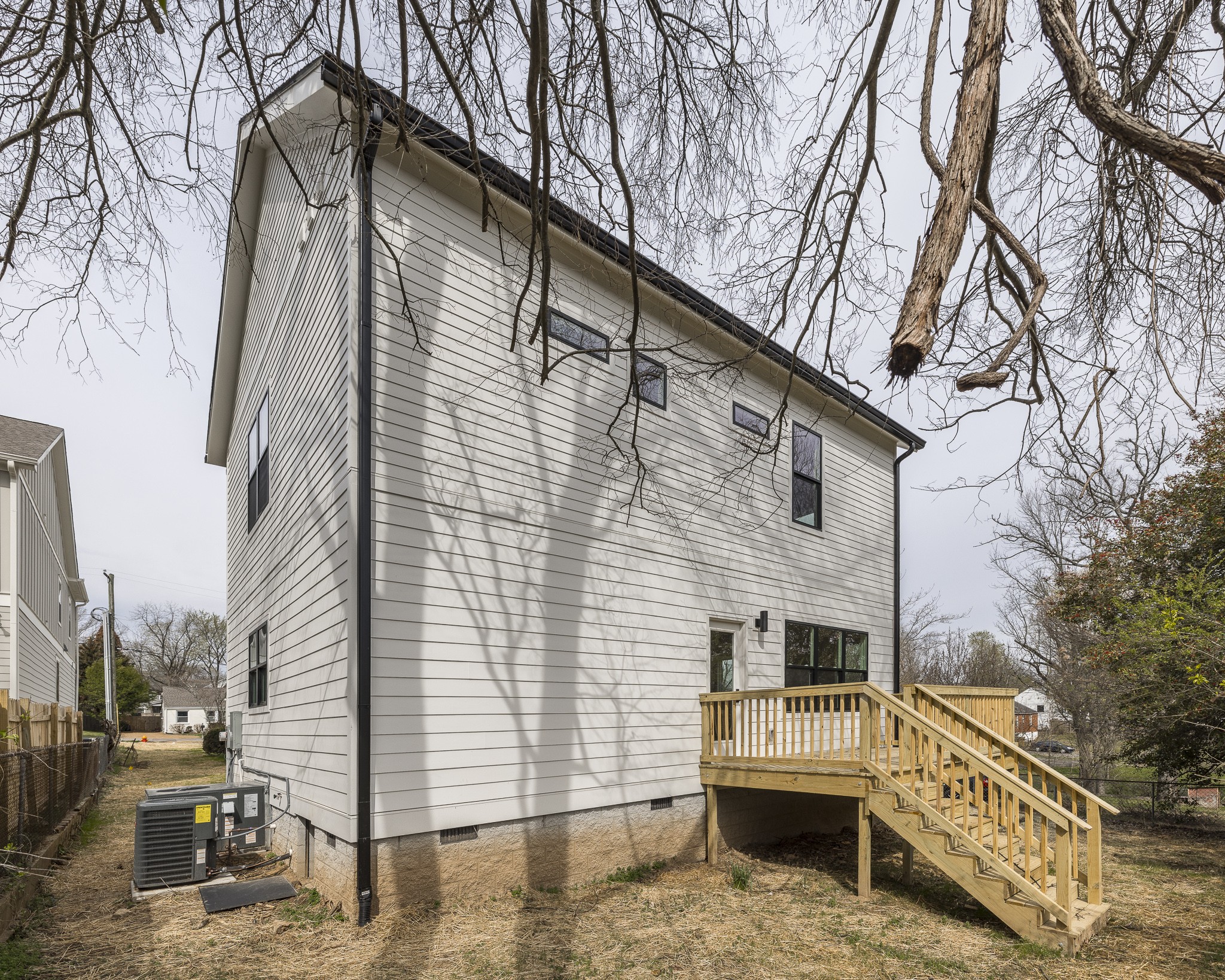 1509B Corder Dr
