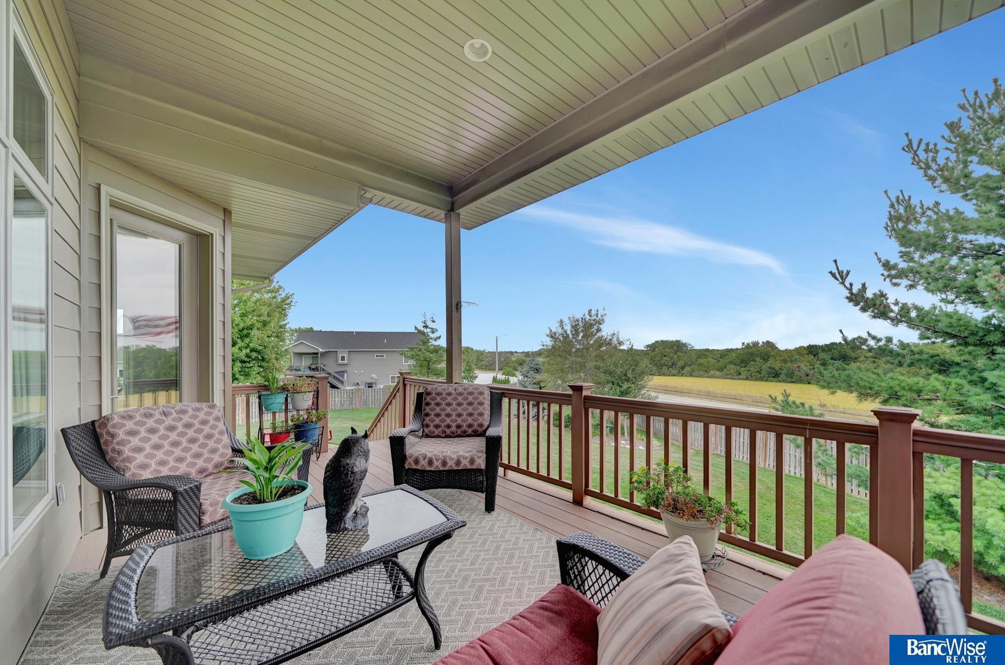 9728 Chateau Circle