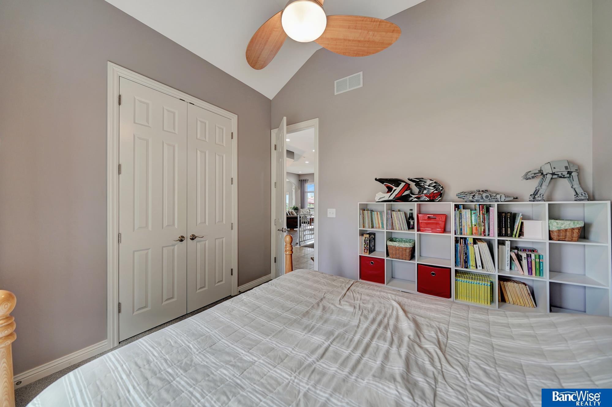 9728 Chateau Circle