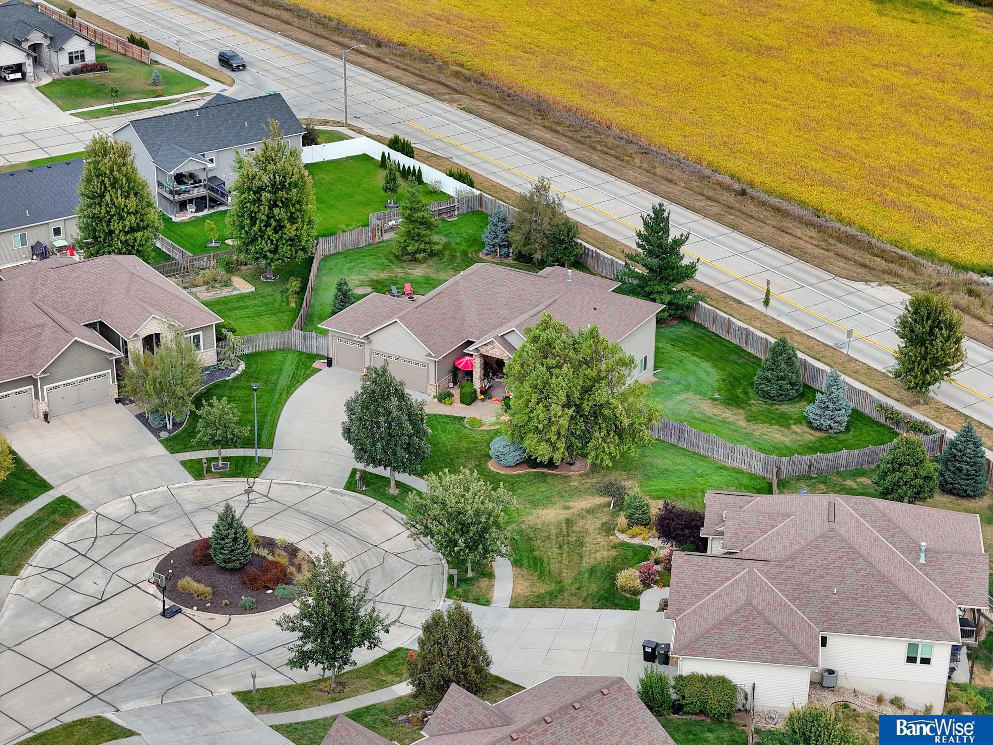 9728 Chateau Circle