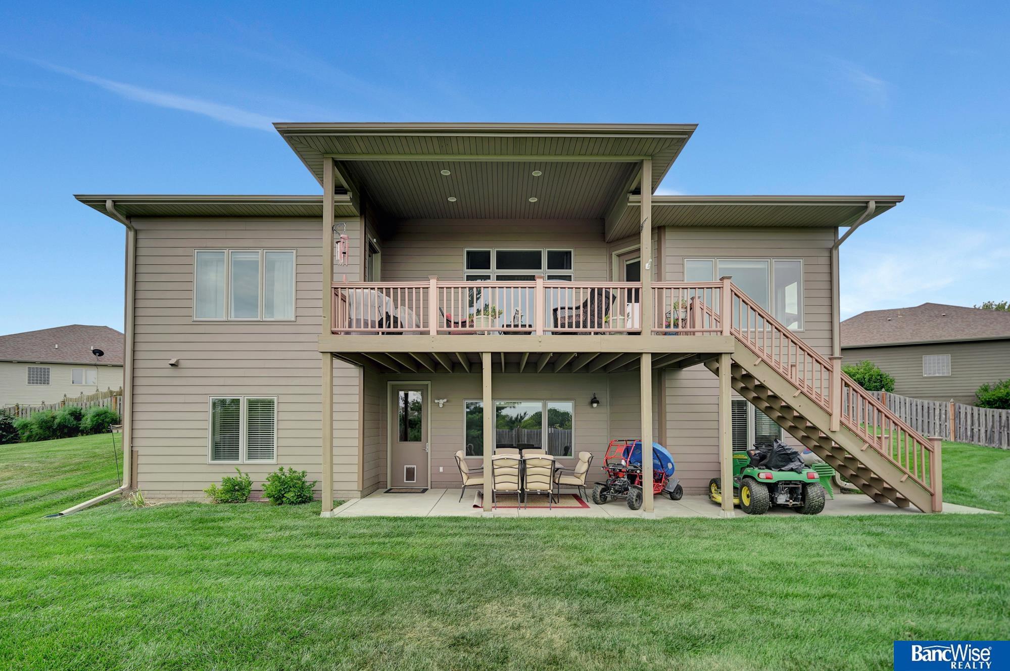 9728 Chateau Circle