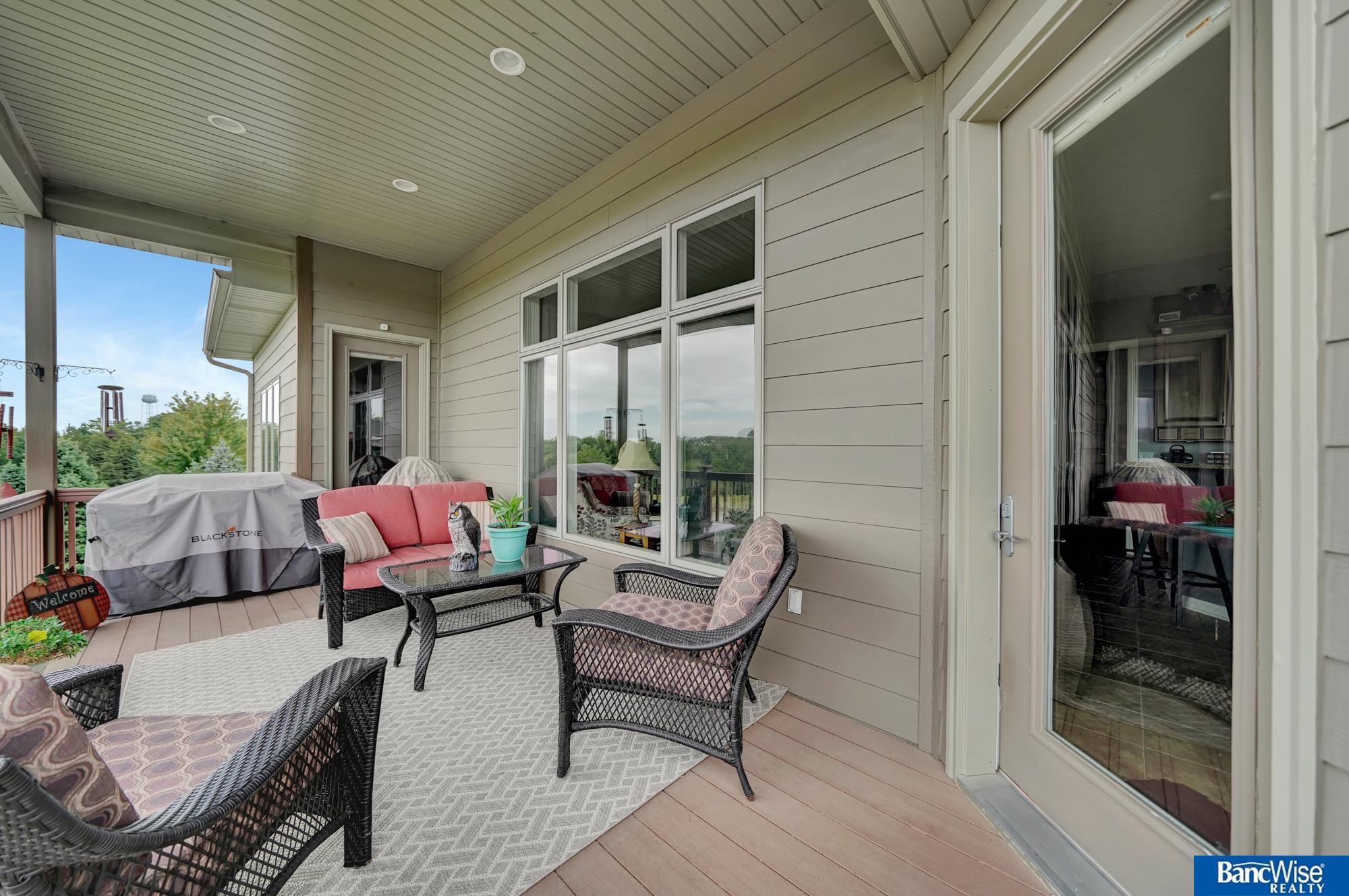 9728 Chateau Circle