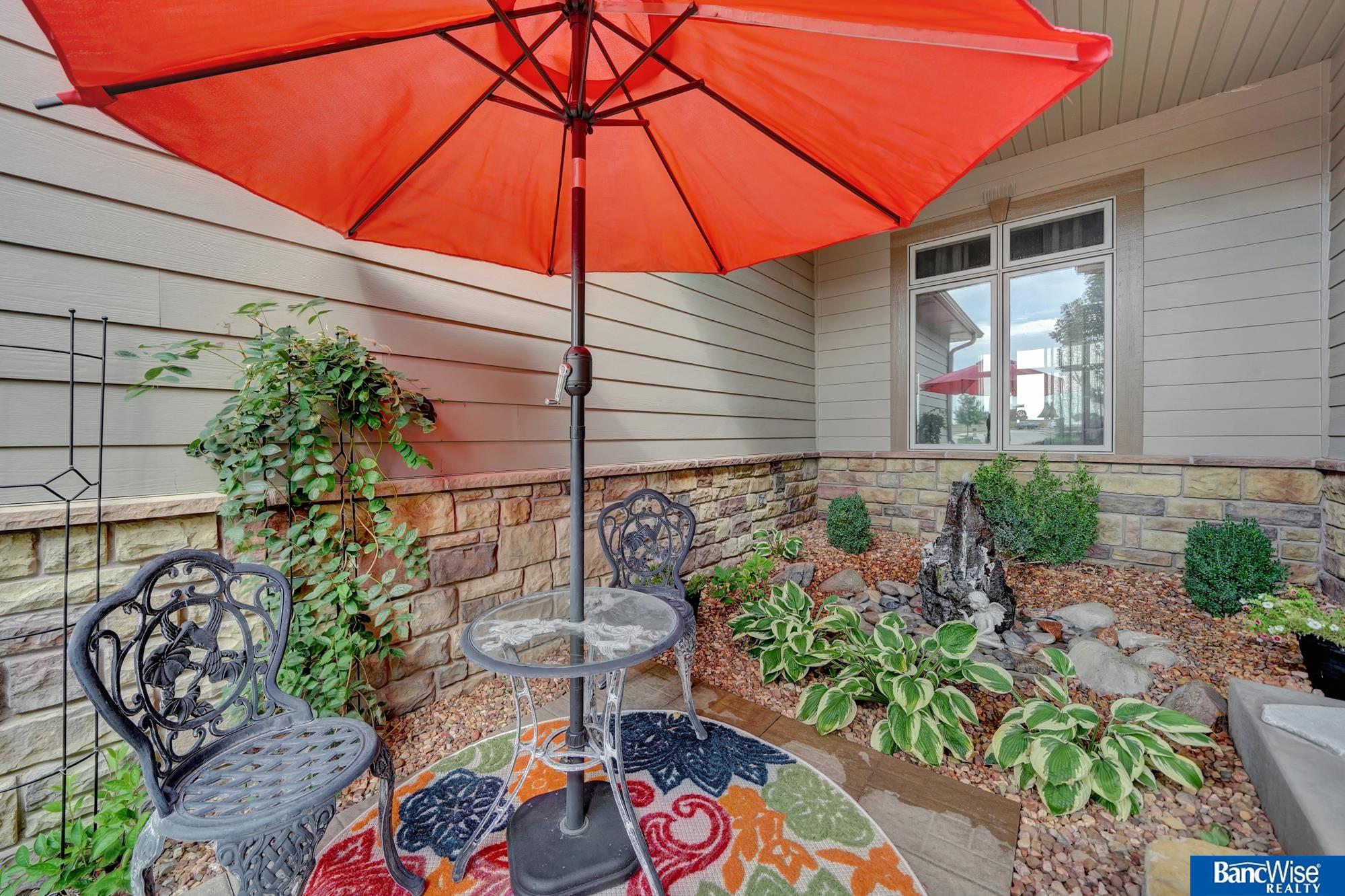 9728 Chateau Circle