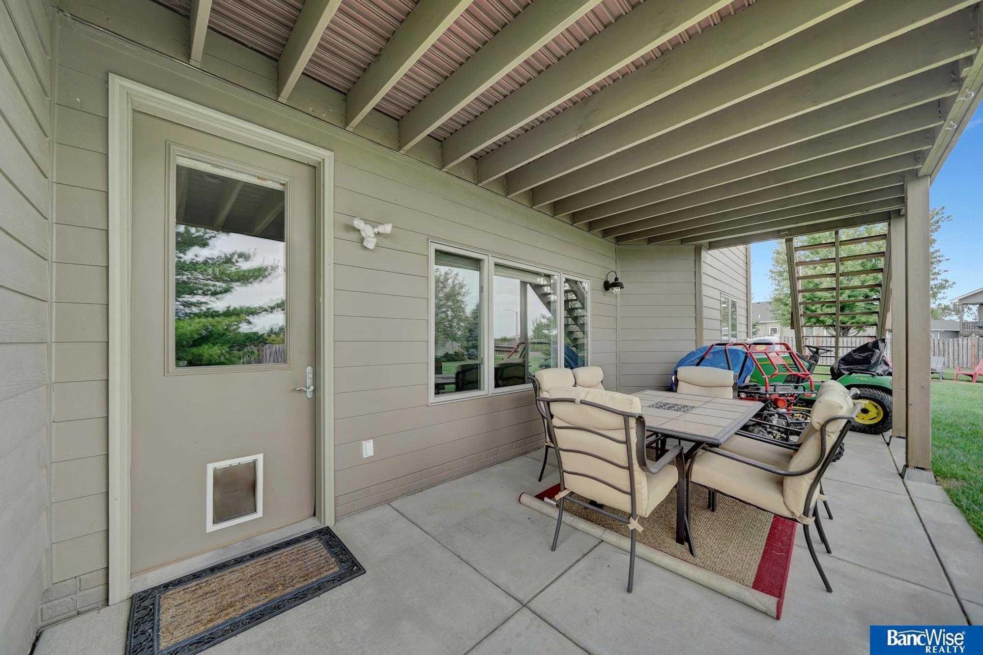 9728 Chateau Circle