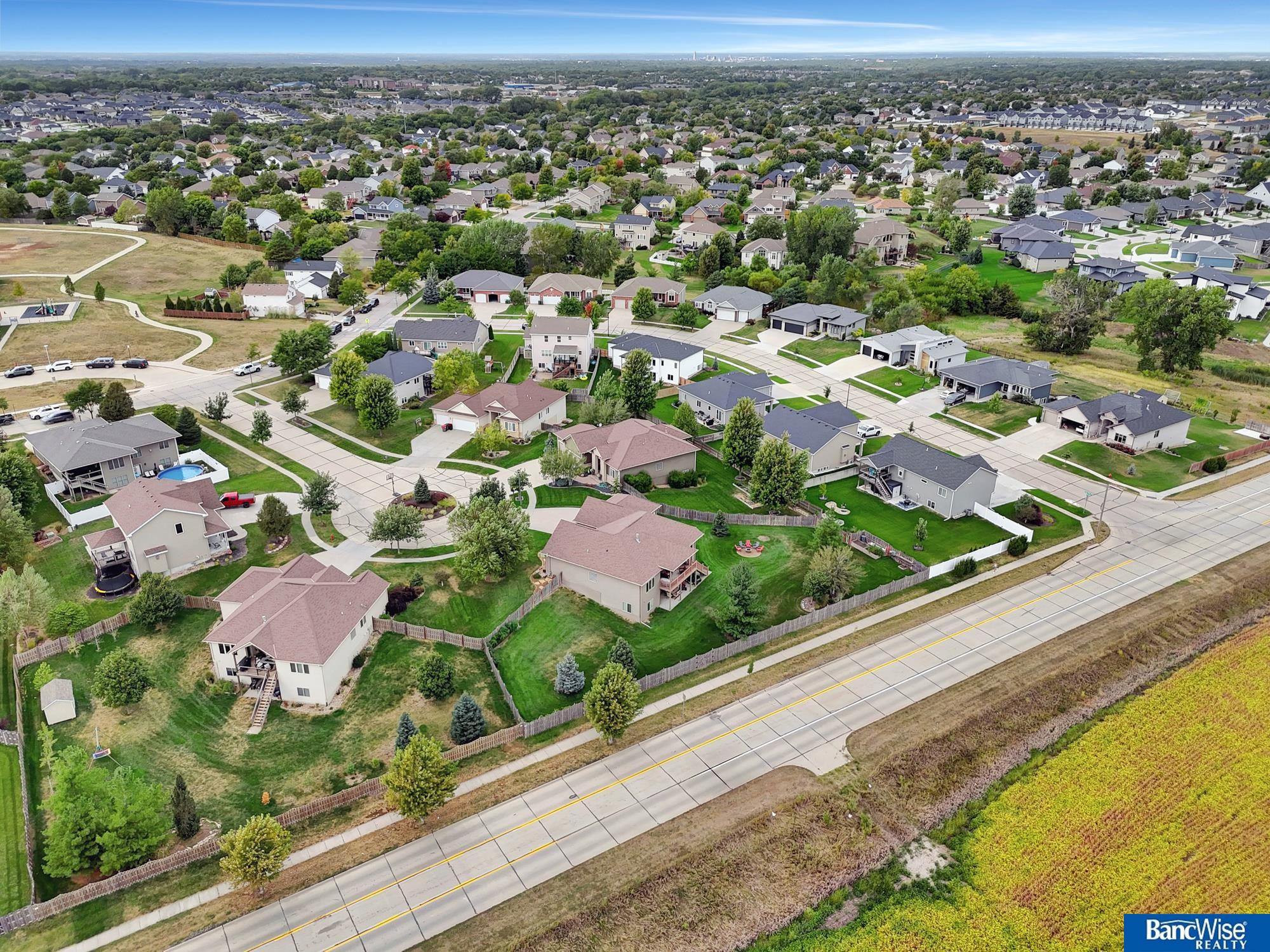 9728 Chateau Circle