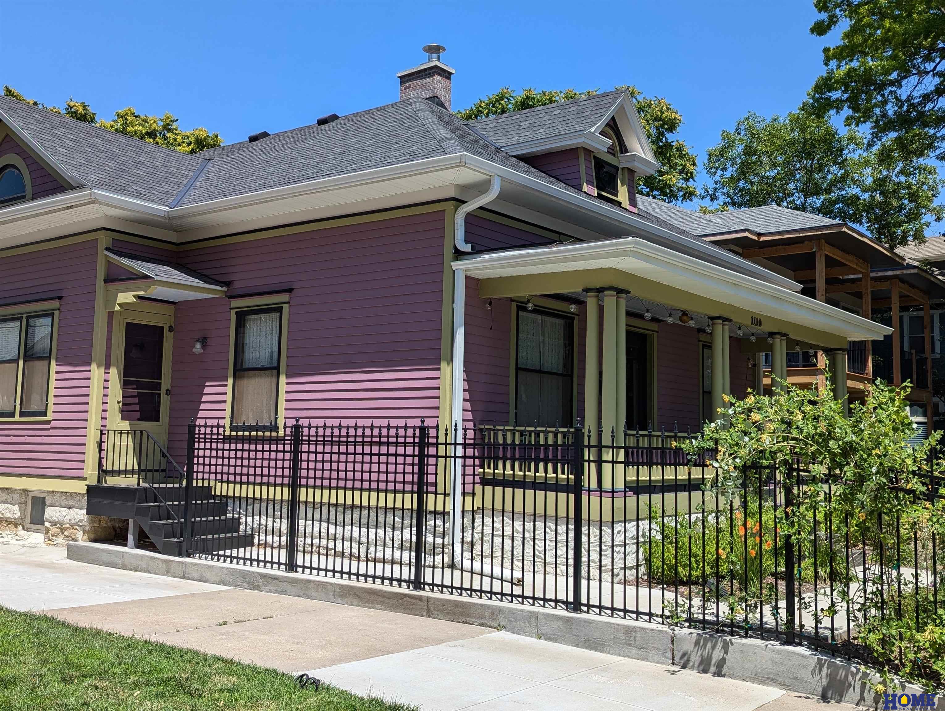 1110 E Street