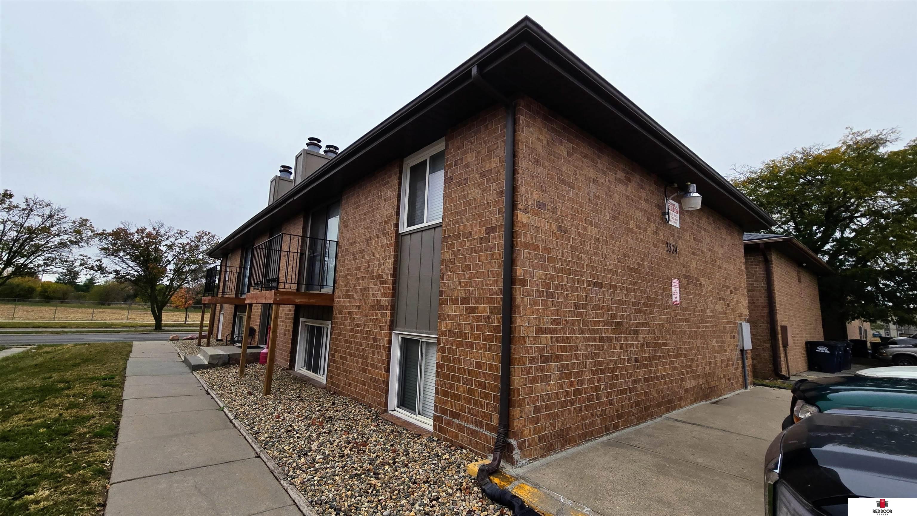 3524 Huntington Avenue