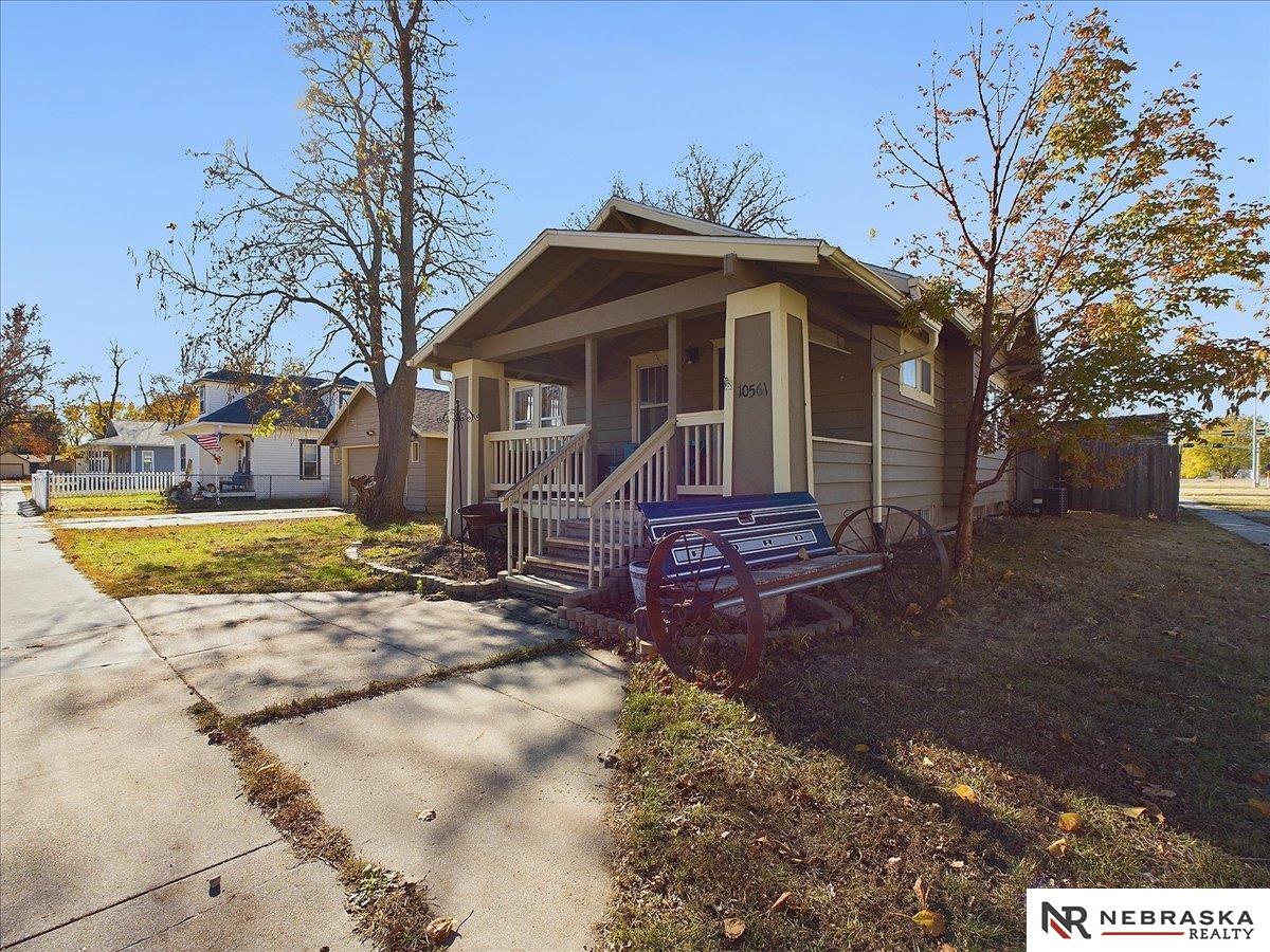 10561 N 142nd Street