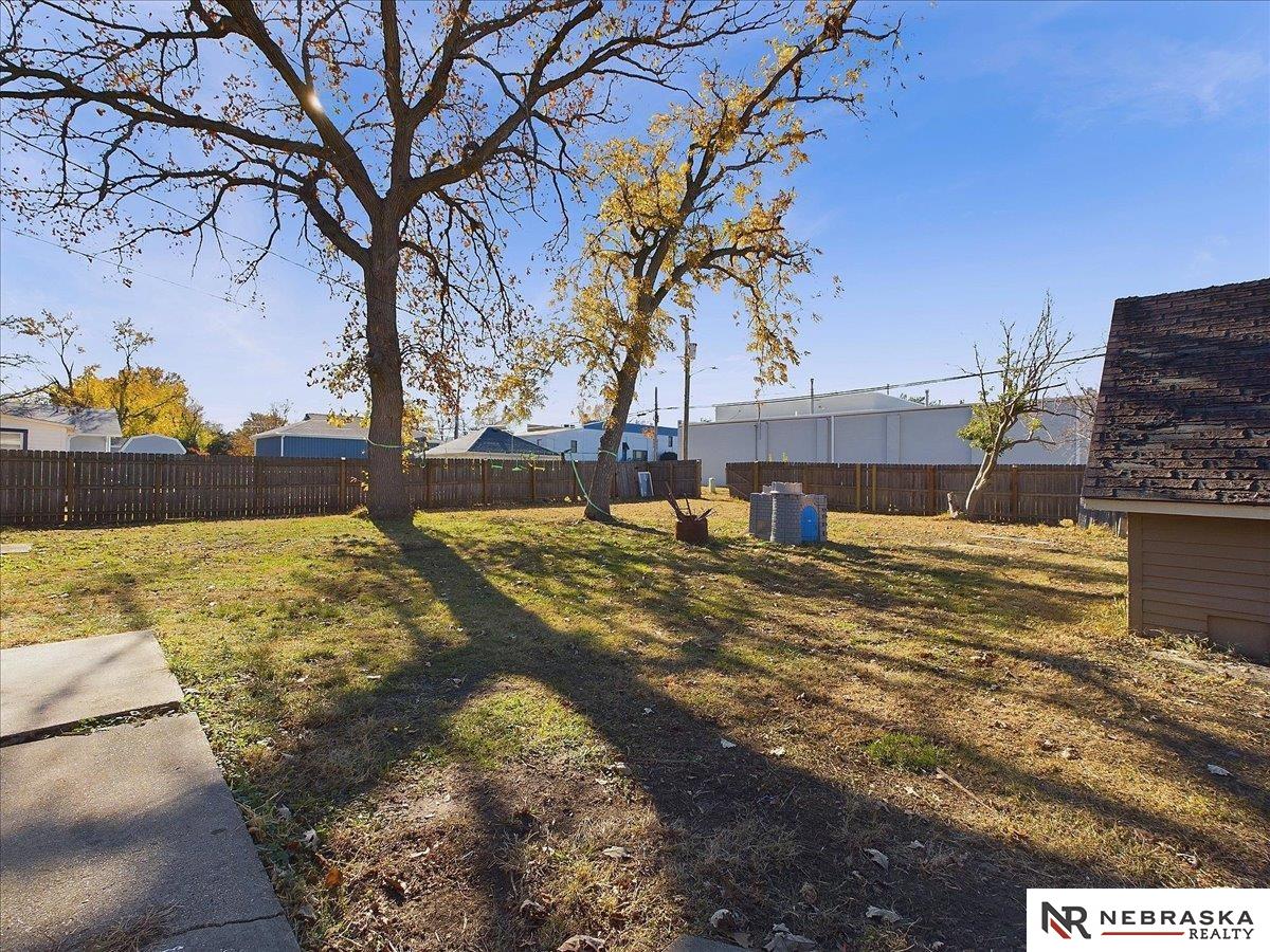 10561 N 142nd Street