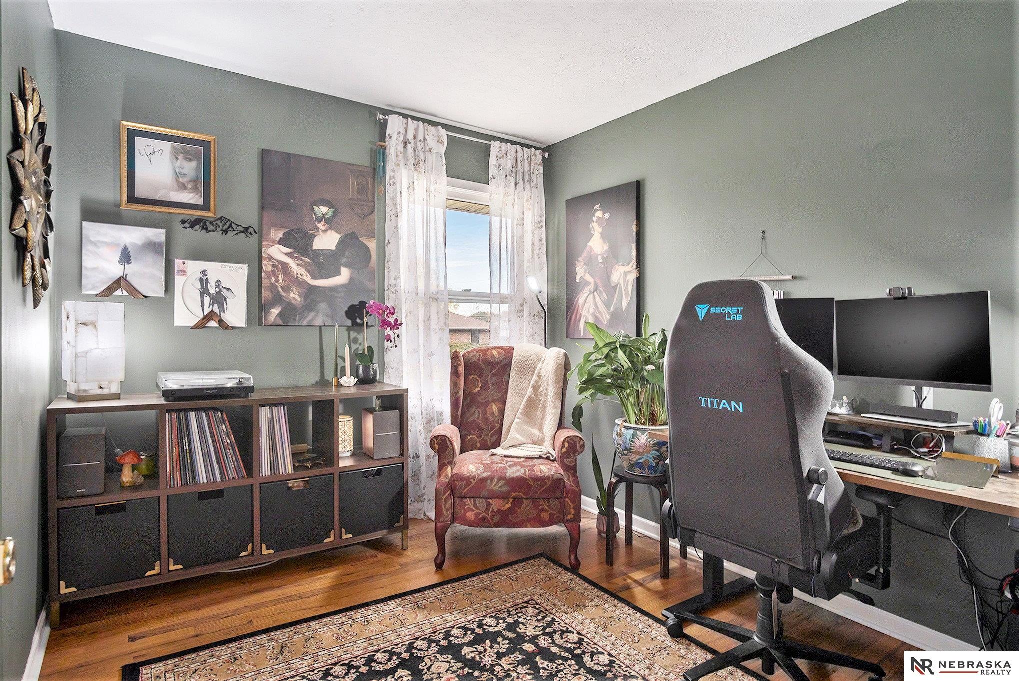 2930 Constable Avenue