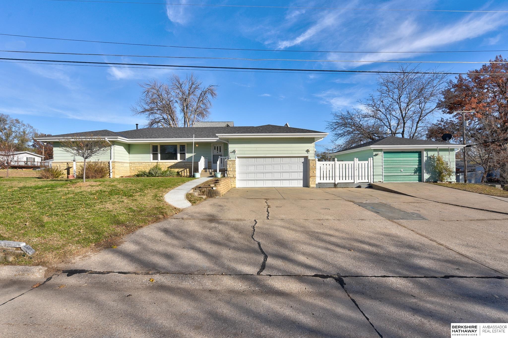 109 N 25 Street