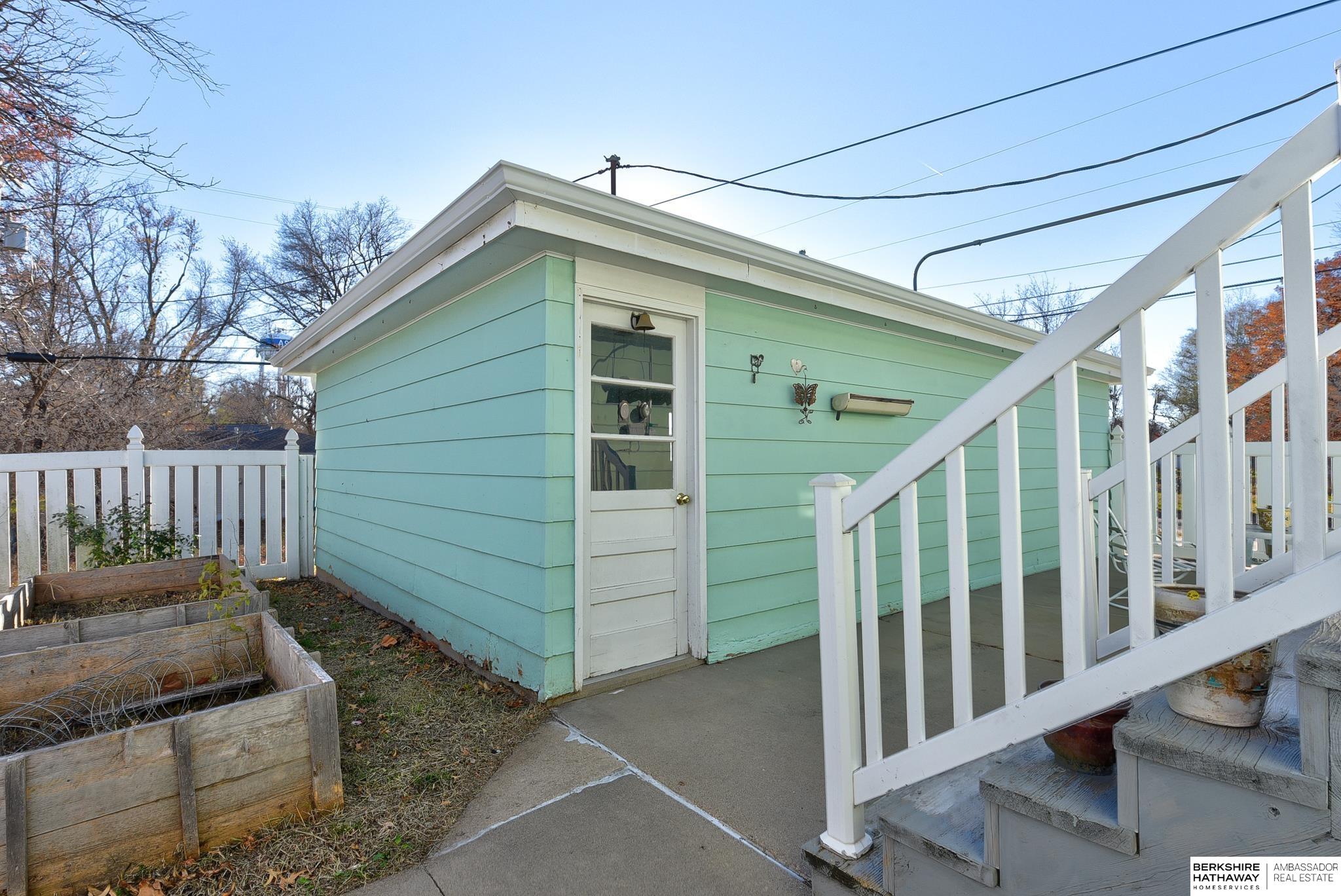 109 N 25 Street