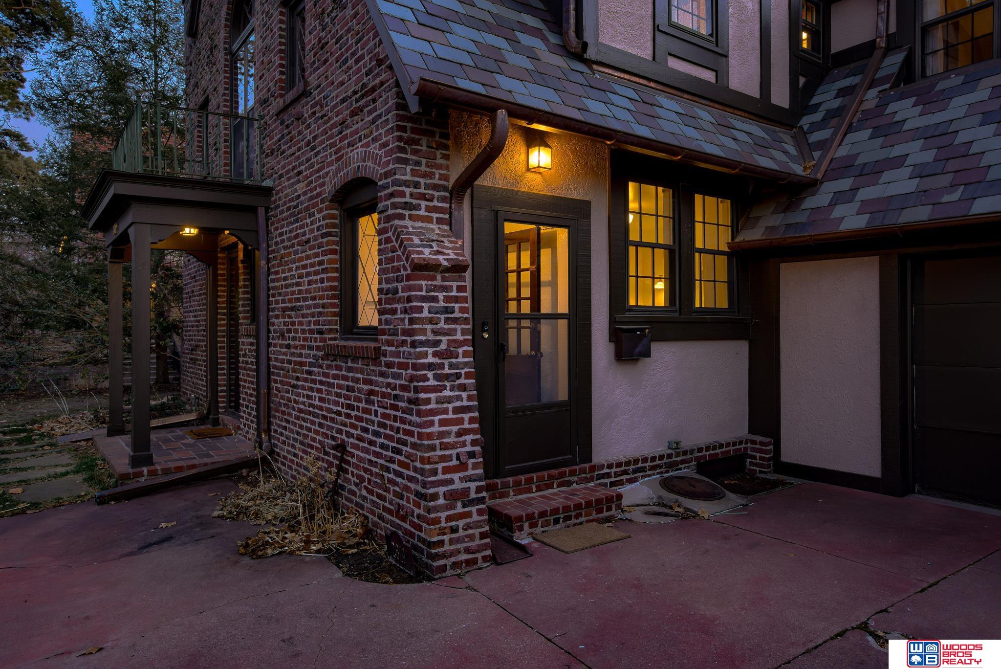 2819 Van Dorn Street