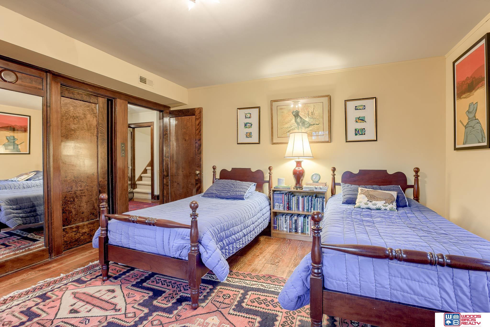 2819 Van Dorn Street