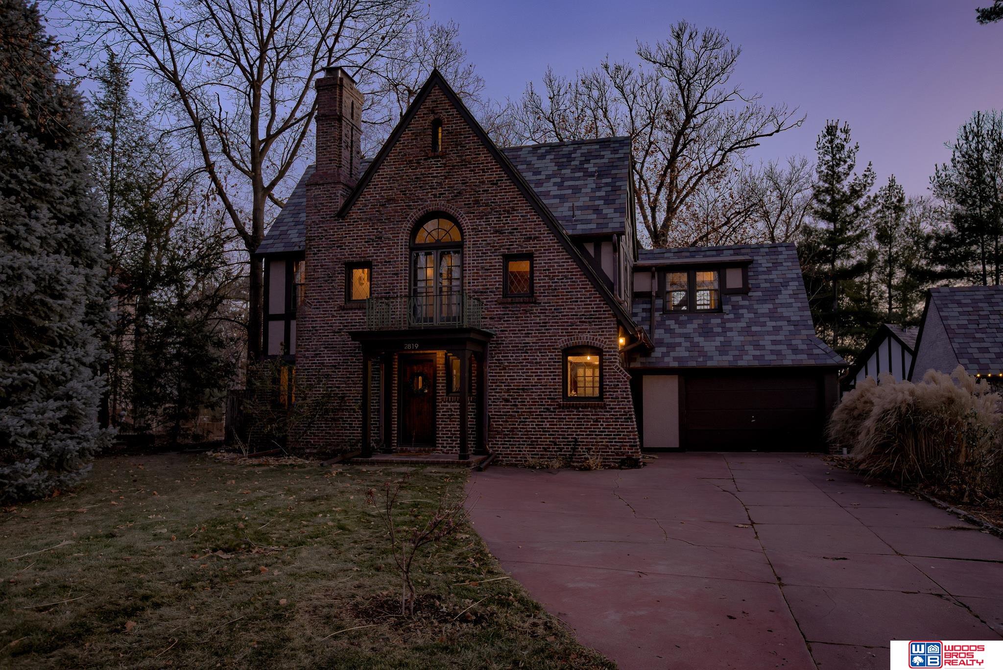 2819 Van Dorn Street